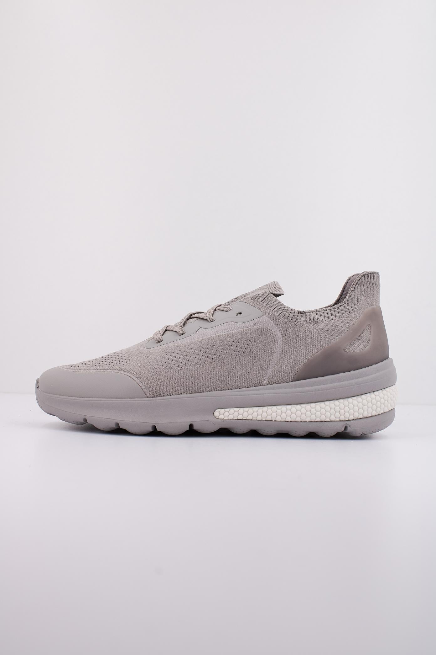 GEOX  U SPHERICA ACTIF A en color GRIS  (1)