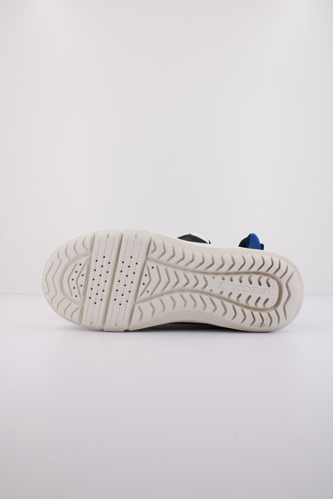 GEOX  J HYROO BOY A en color AZUL  (4)
