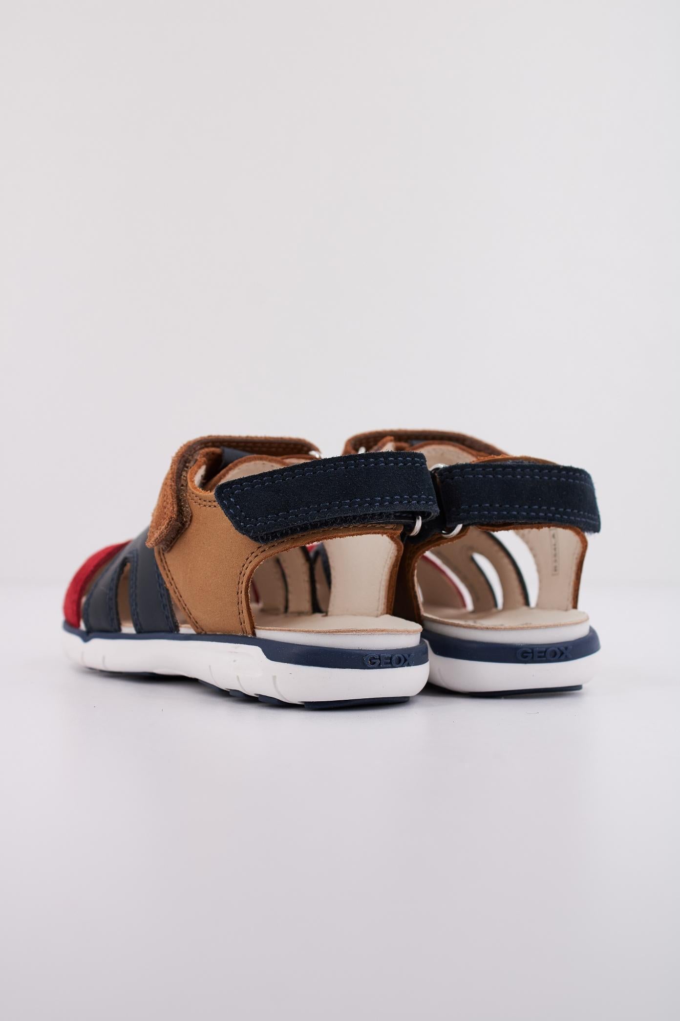 GEOX B SANDAL DELHI BOY en color MARRON  (4)