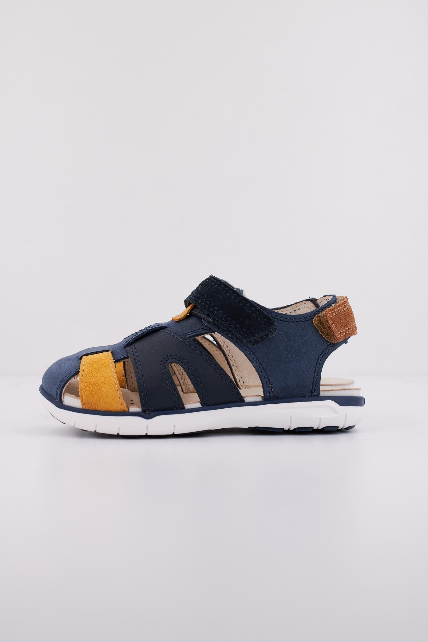 GEOX  B SANDAL DELHI BOY A en color AZUL  (1)
