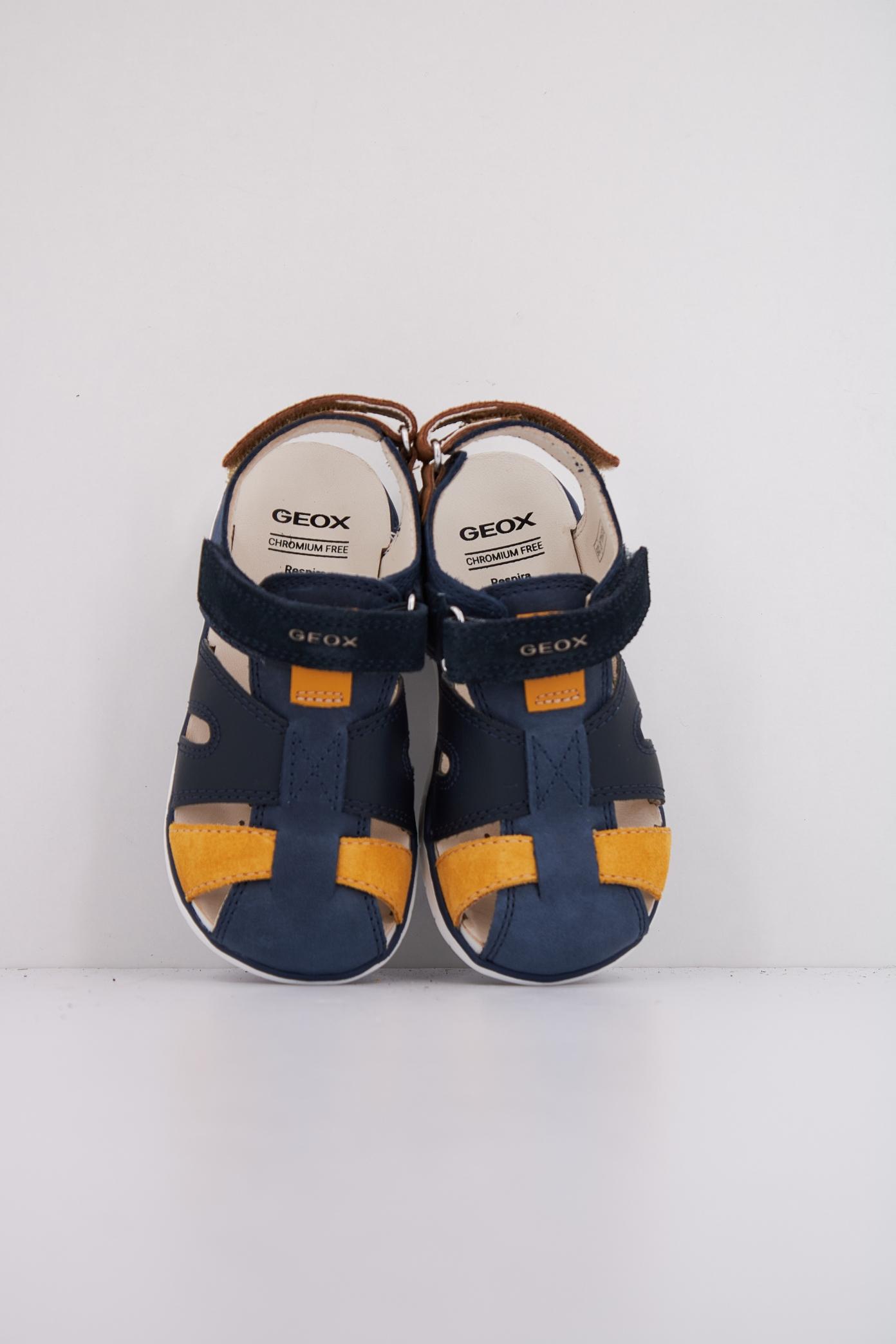 GEOX  B SANDAL DELHI BOY A en color AZUL  (3)