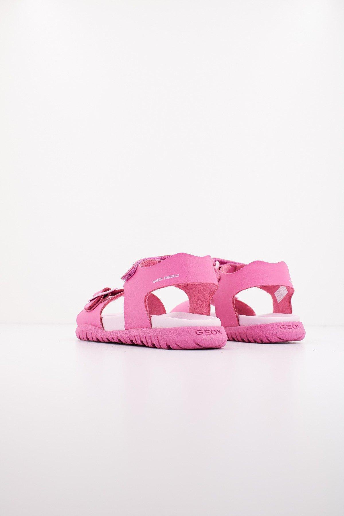 GEOX J SANDAL FUSBETTO GI en color ROSA  (3)