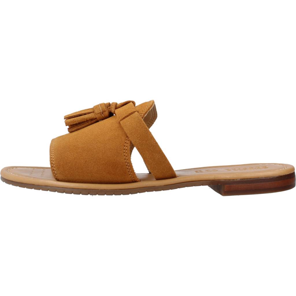 GEOX DLXD  en color MARRON  (2)