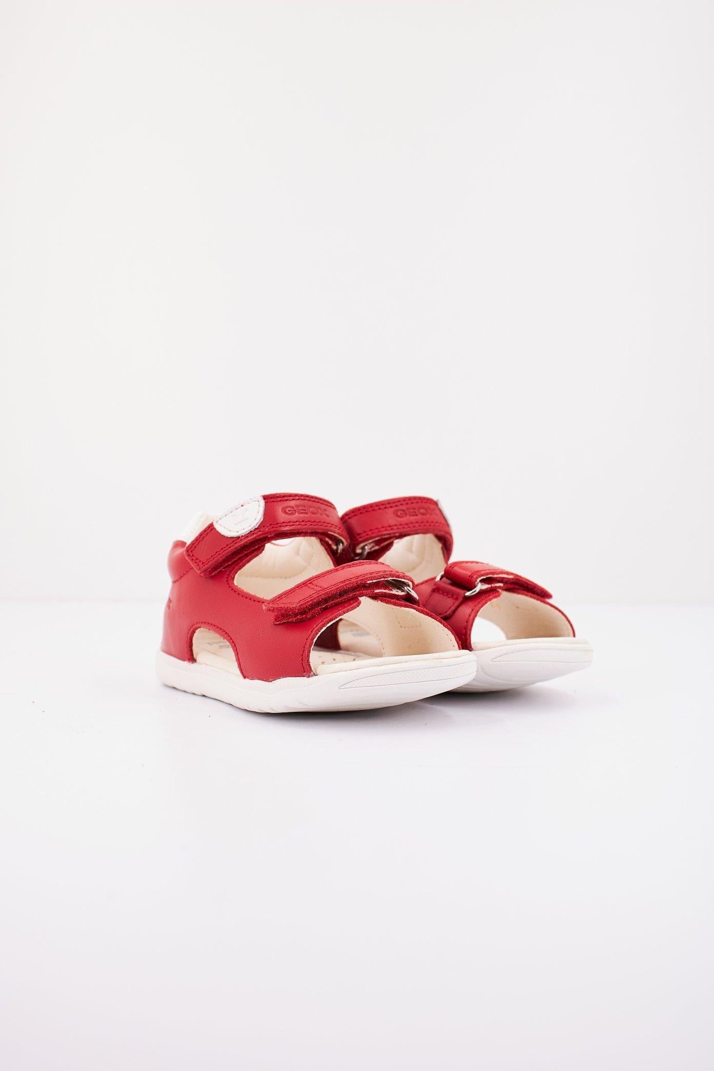 GEOX B SANDAL MACCHIA BOY en color ROJO  (2)