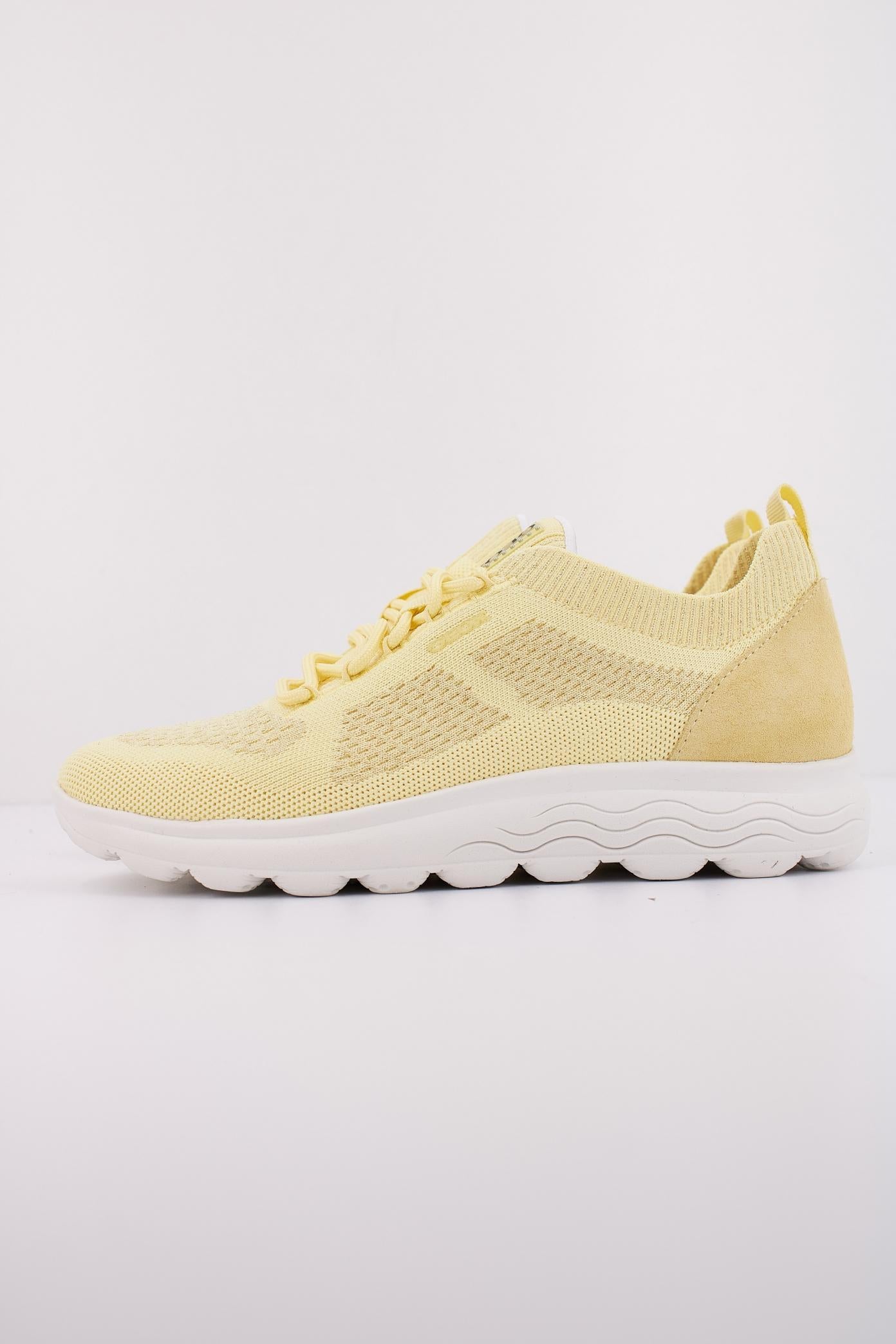 GEOX D SPHERICA en color AMARILLO  (1)