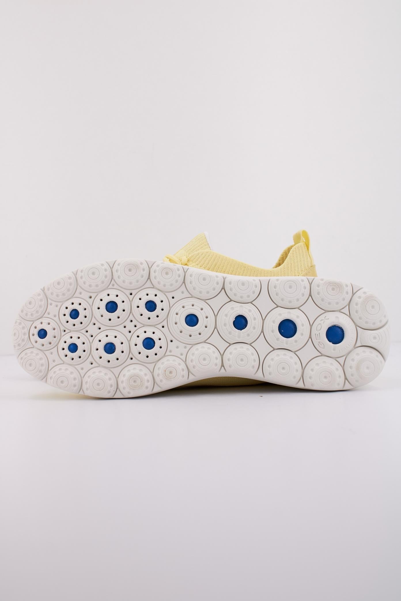 GEOX D SPHERICA en color AMARILLO  (5)