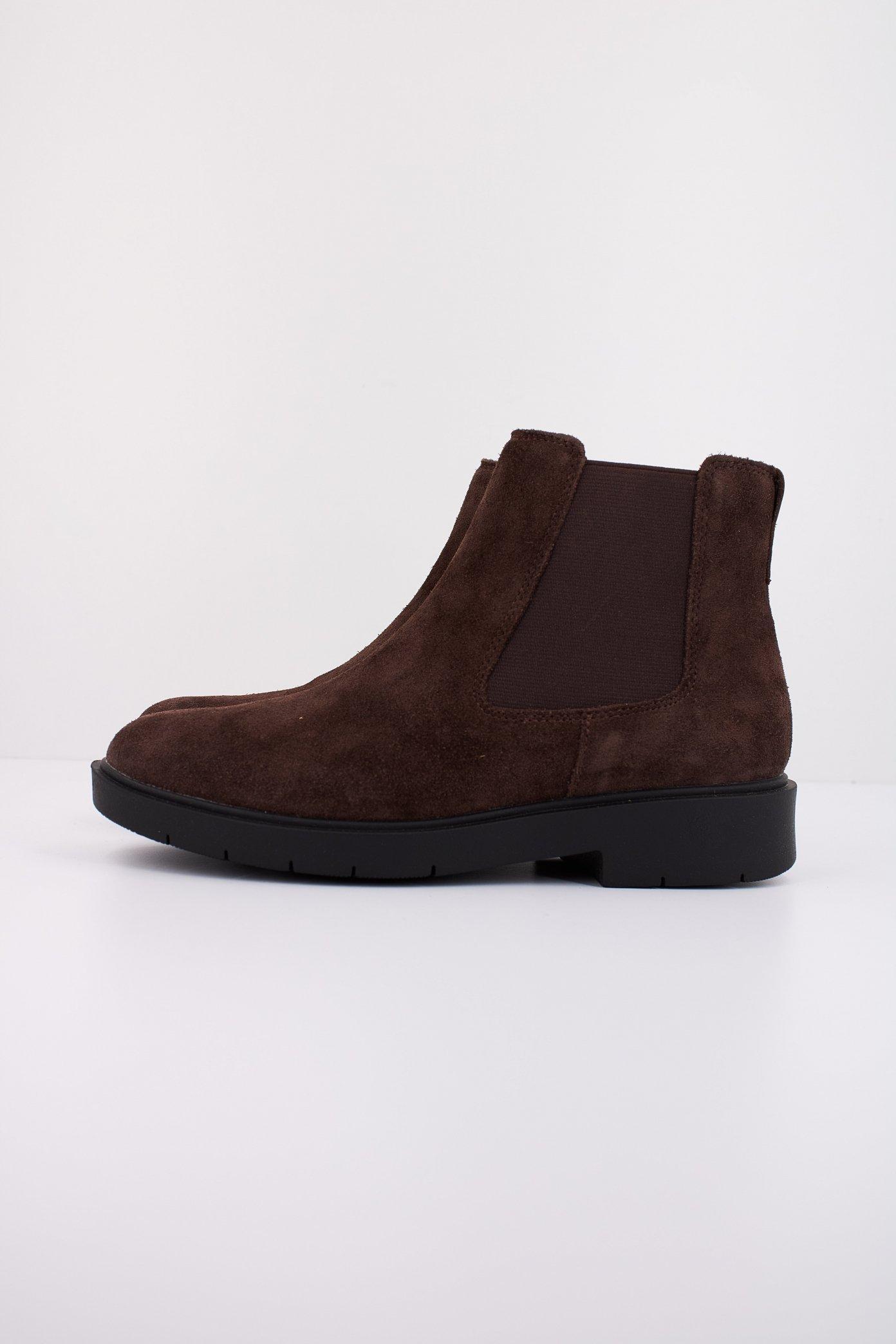 GEOX D SPHERICA EC en color MARRON  (1)