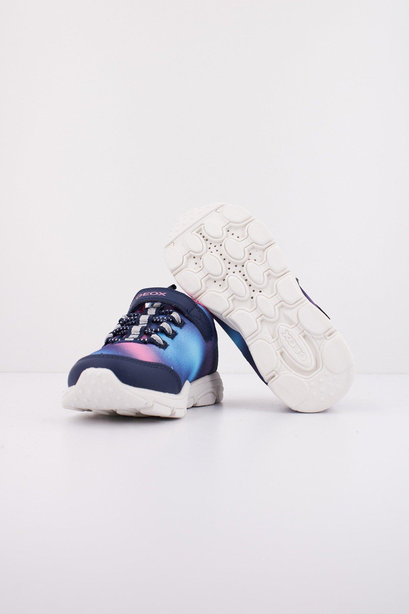GEOX J NEW TORQUE GIRL en color AZUL  (4)