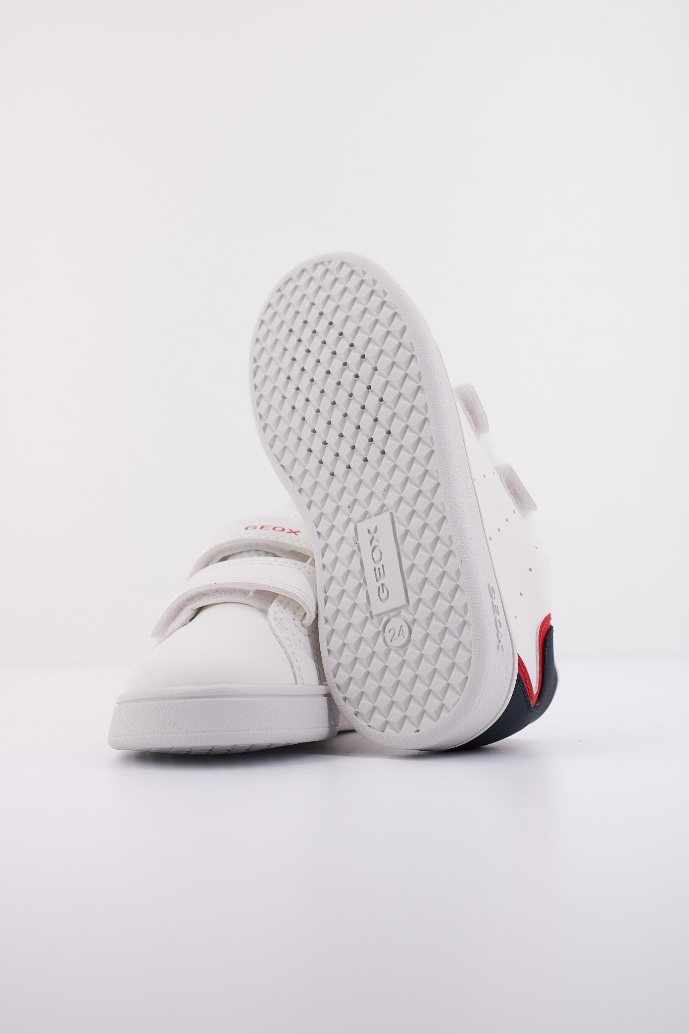 GEOX B ECLYPER BOY en color BLANCO  (5)
