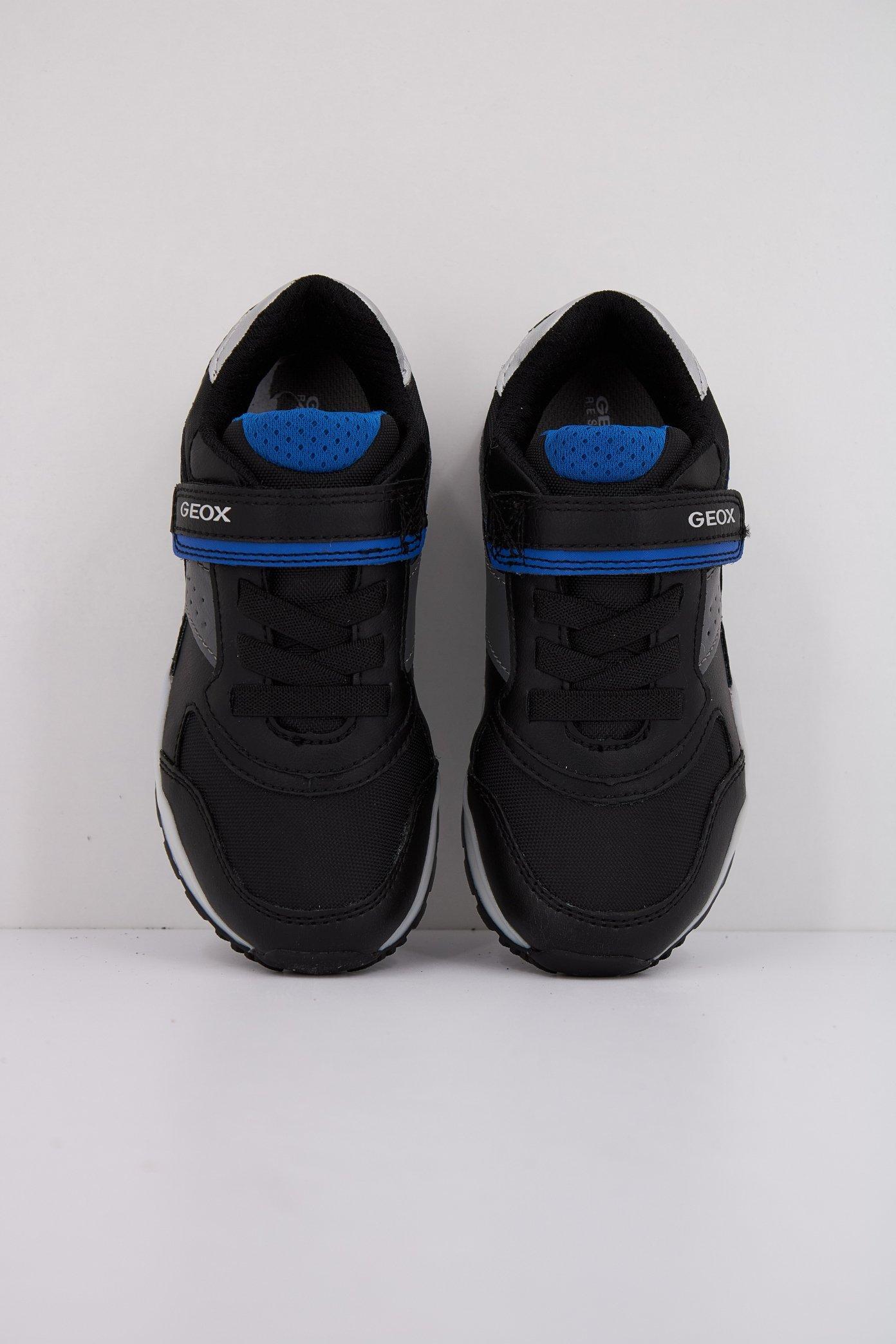 GEOX J PAVEL B. en color AZUL  (3)