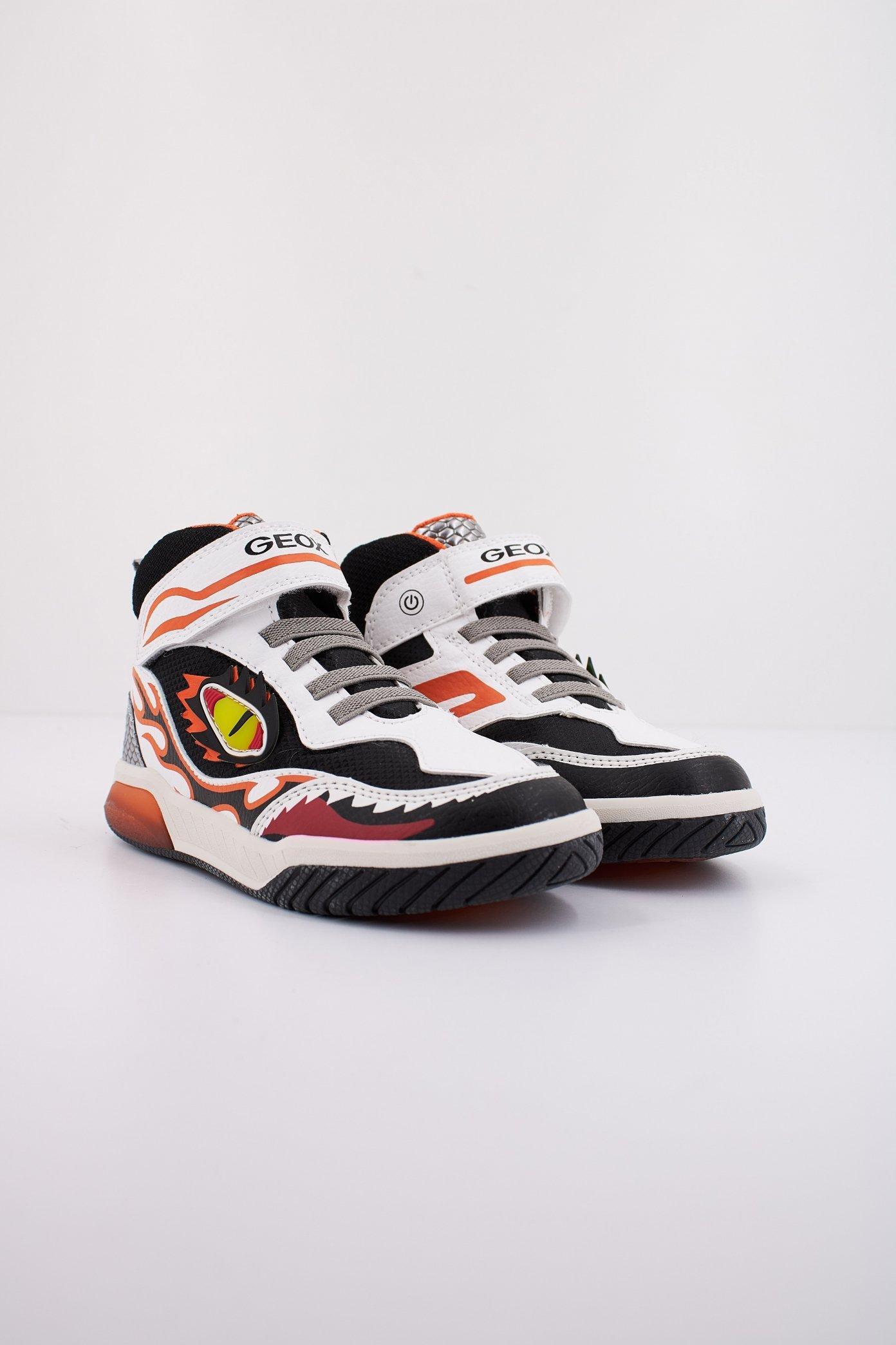 GEOX J INEK BOY en color BEIS  (2)