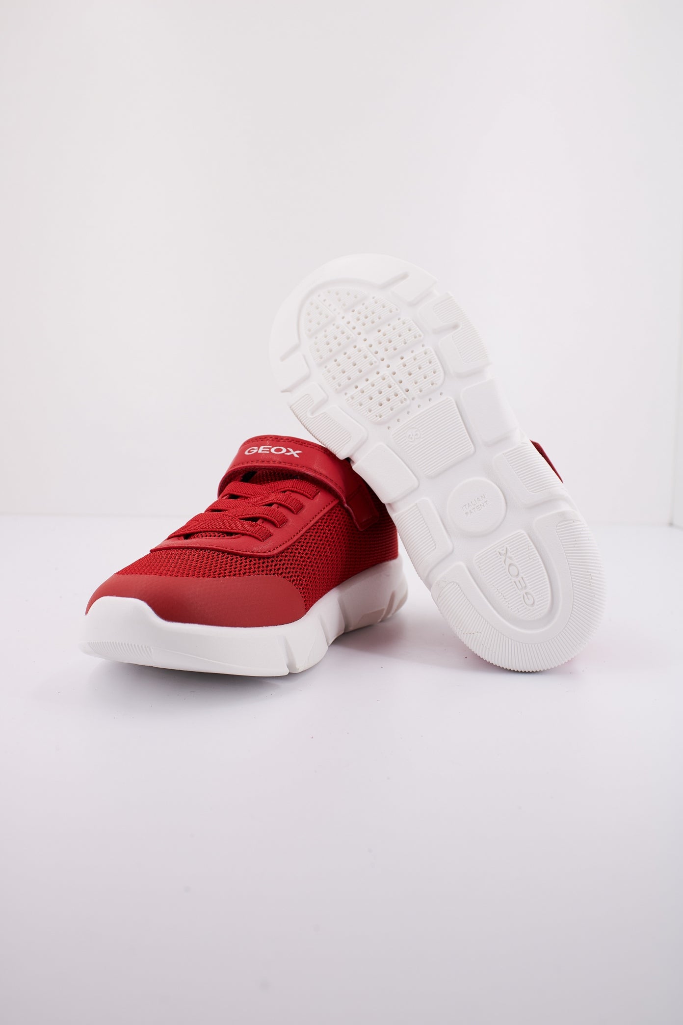GEOX J ARIL en color ROJO  (5)