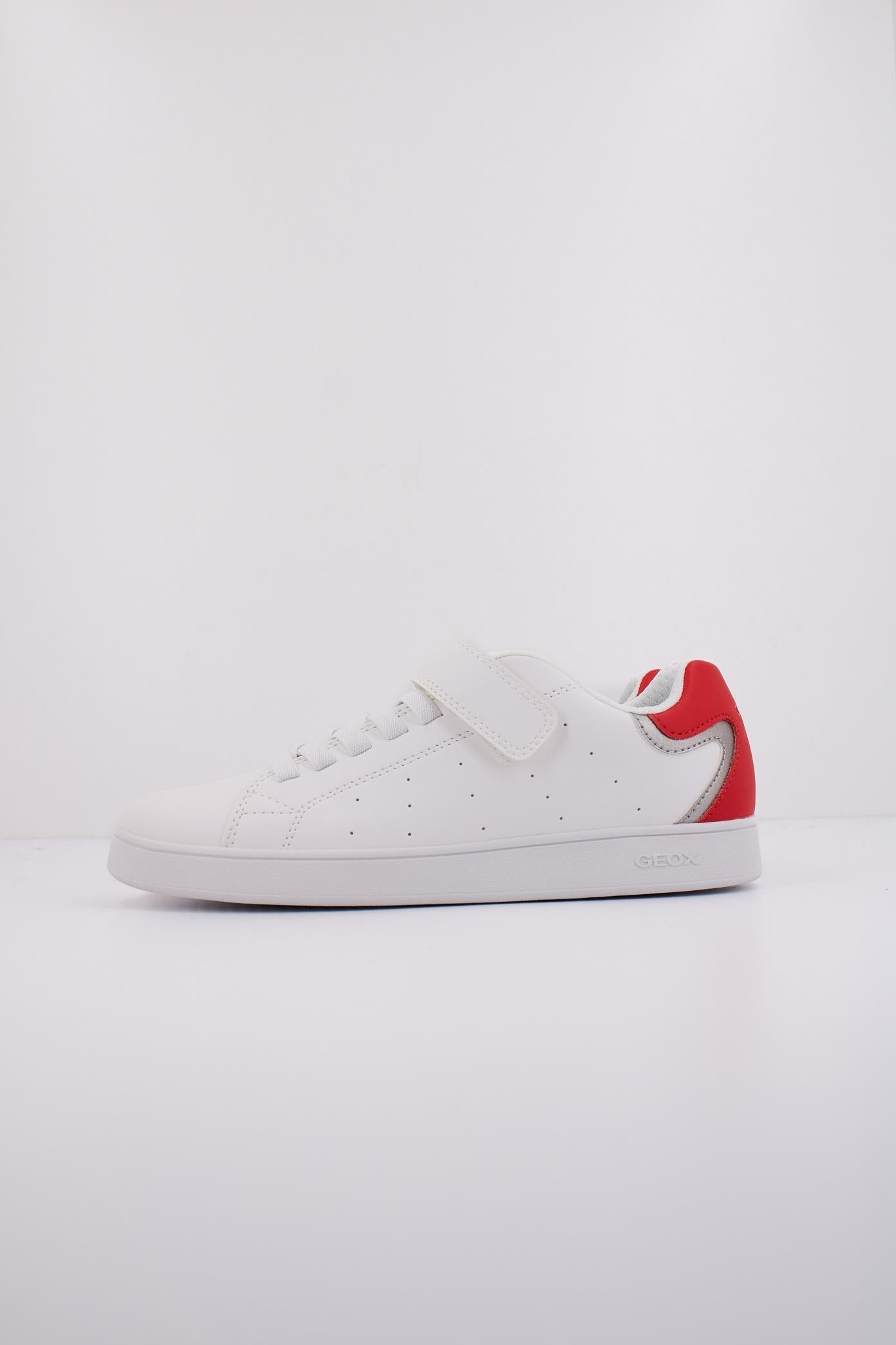 GEOX J ECLYPER BOY en color BLANCO  (1)