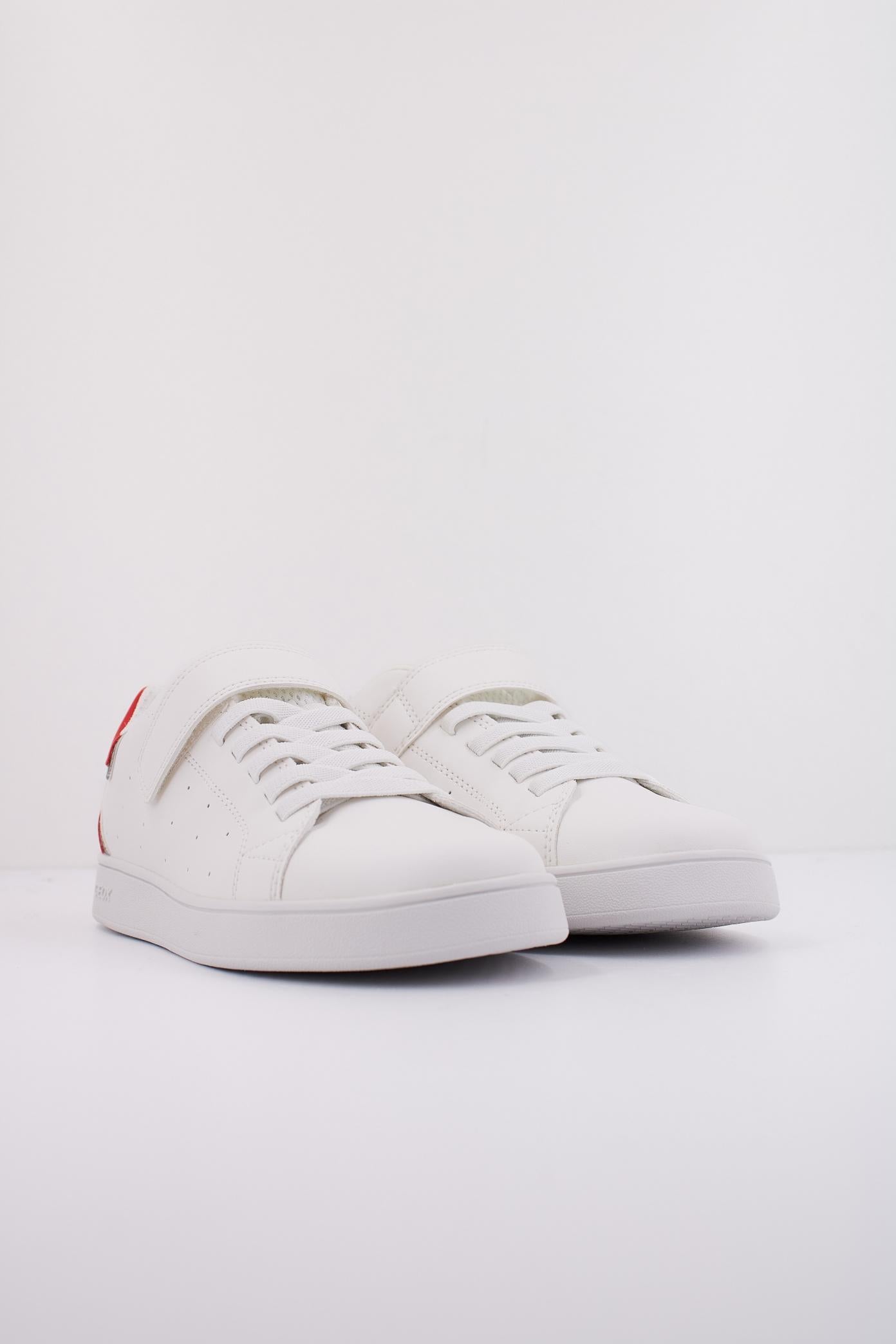 GEOX J ECLYPER BOY en color BLANCO  (2)