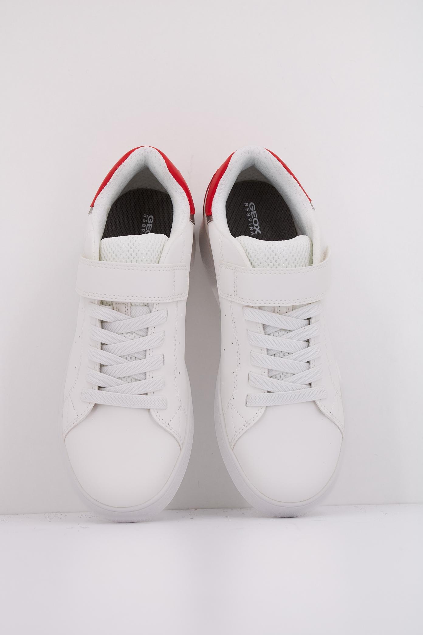 GEOX J ECLYPER BOY en color BLANCO  (3)