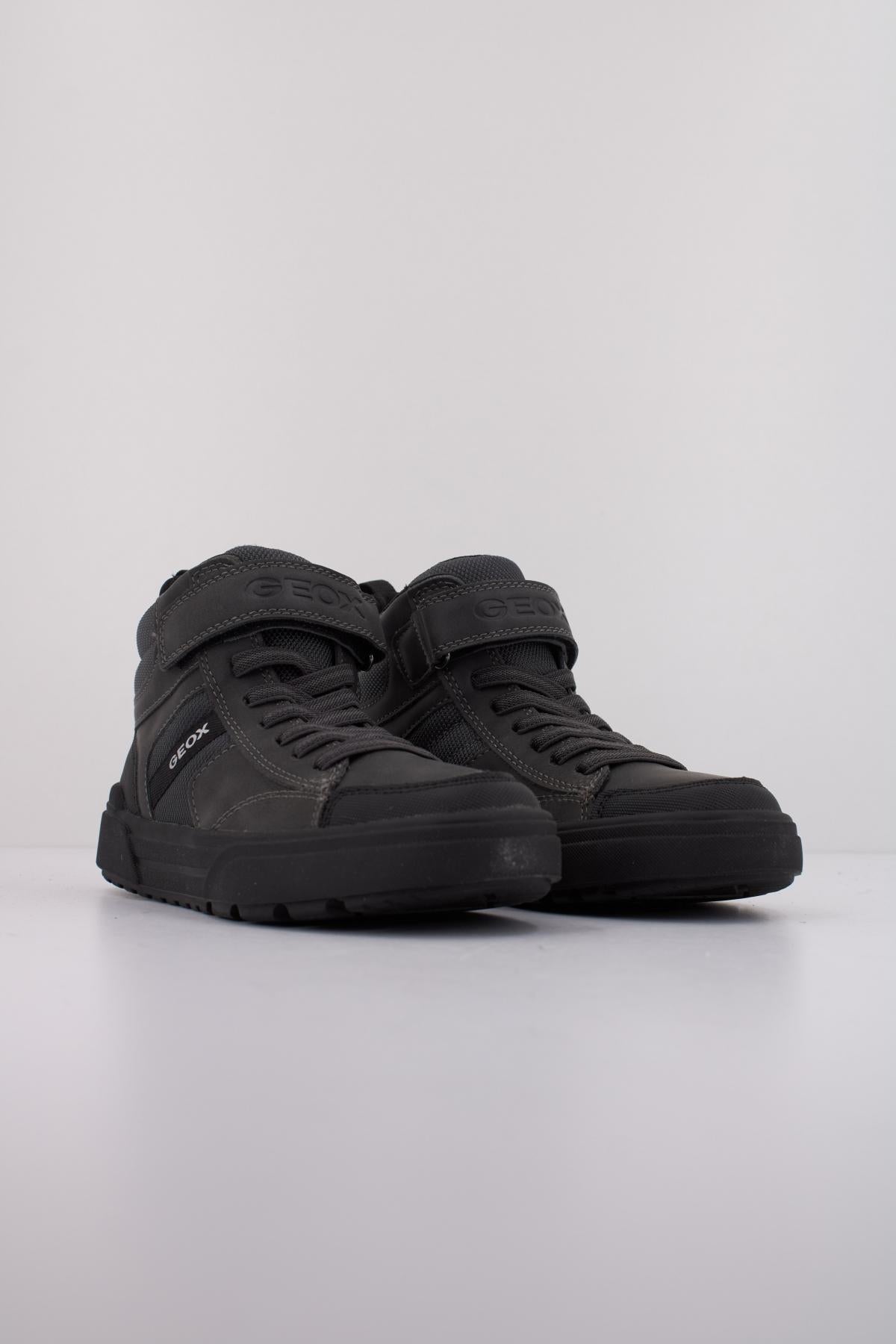 GEOX J WEEMBLE B. A en color GRIS  (2)