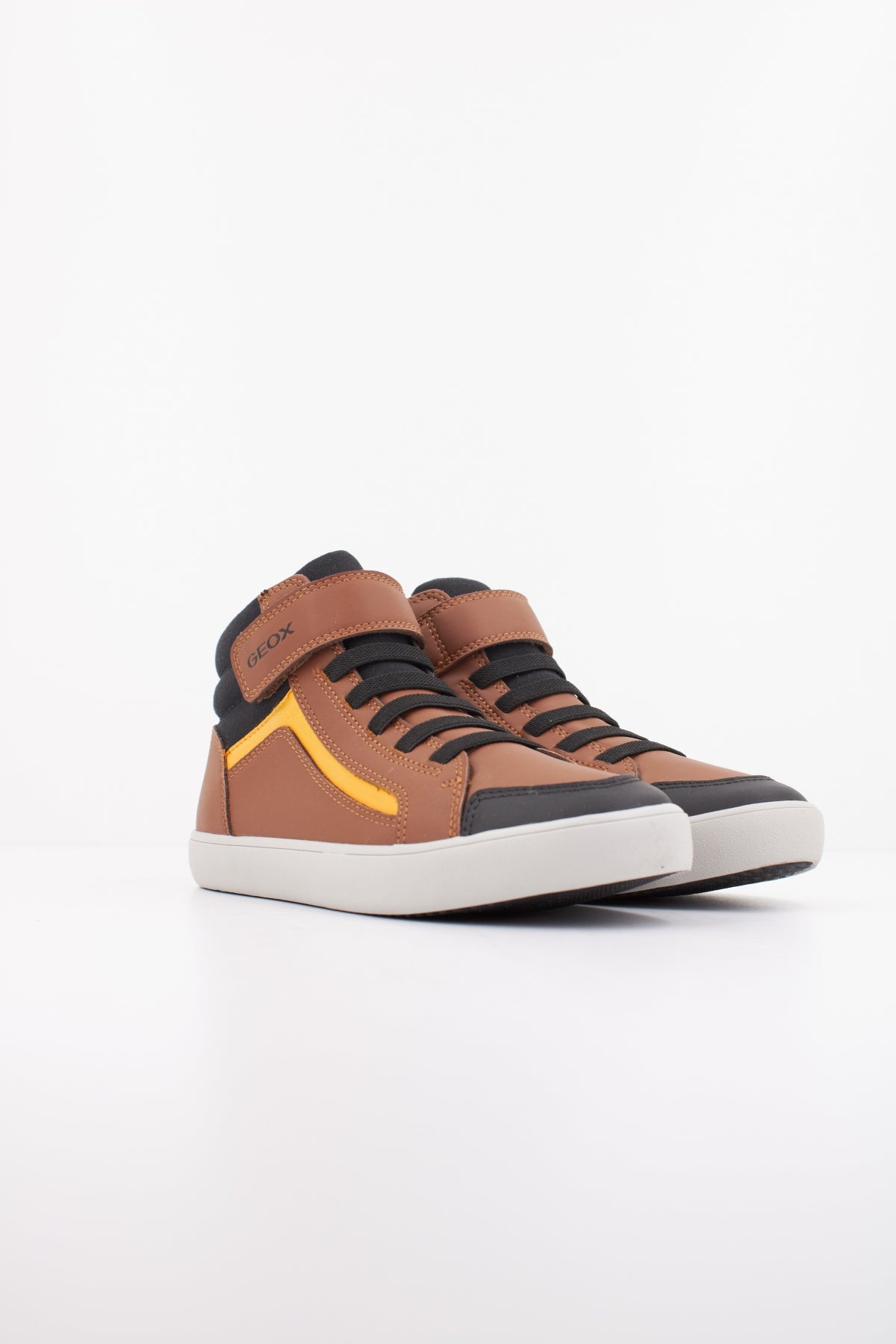 GEOX J GISLI B. en color MARRON  (2)