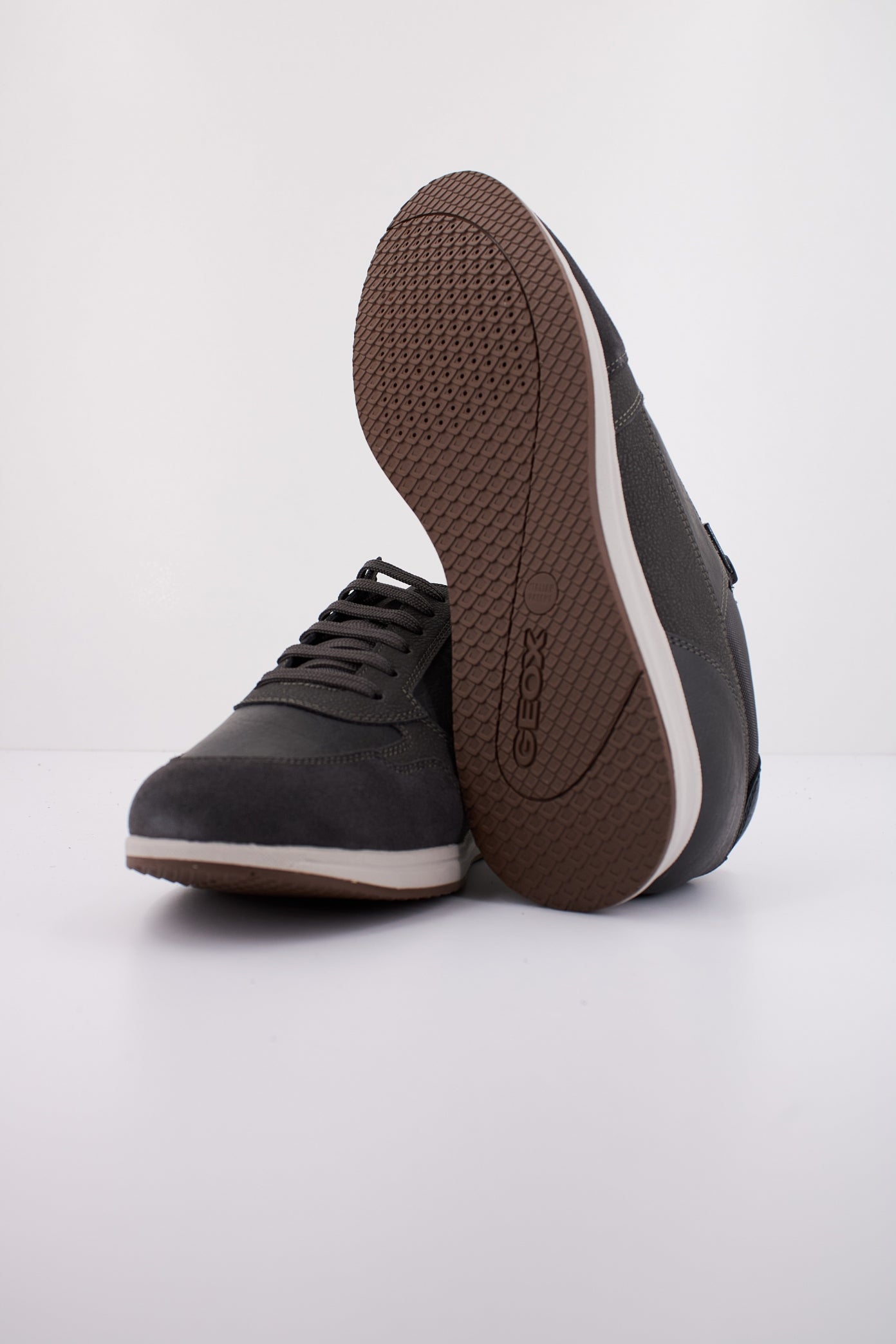 GEOX U AVERY en color GRIS  (5)
