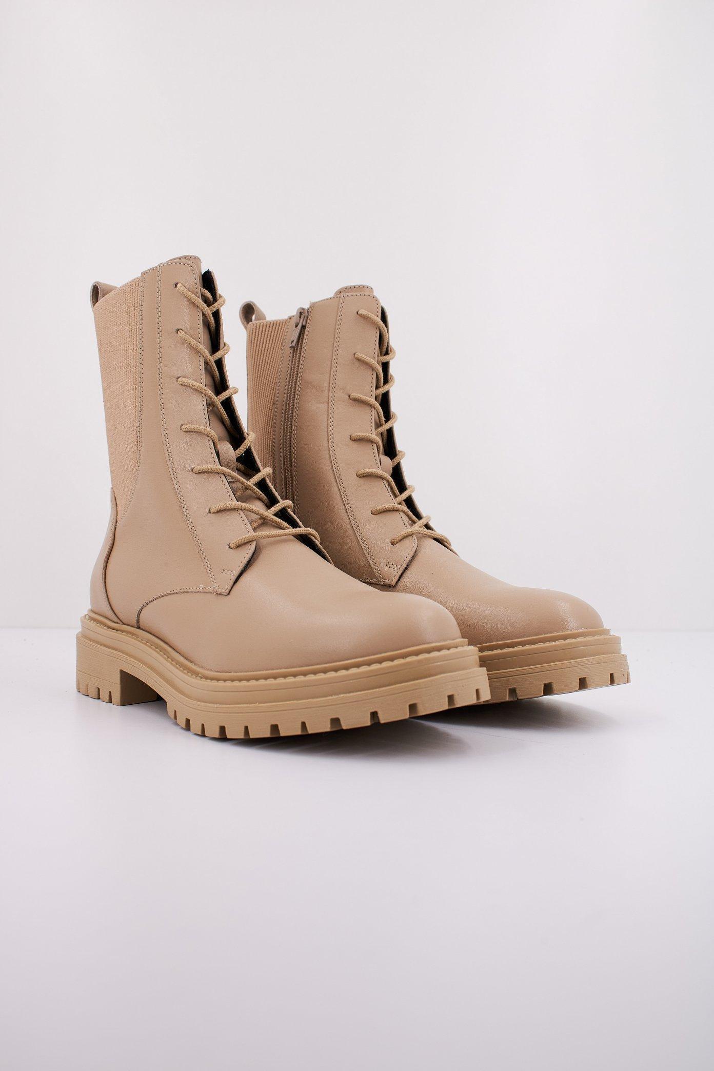 GEOX D IRIDEA en color MARRON CLARO  (2)