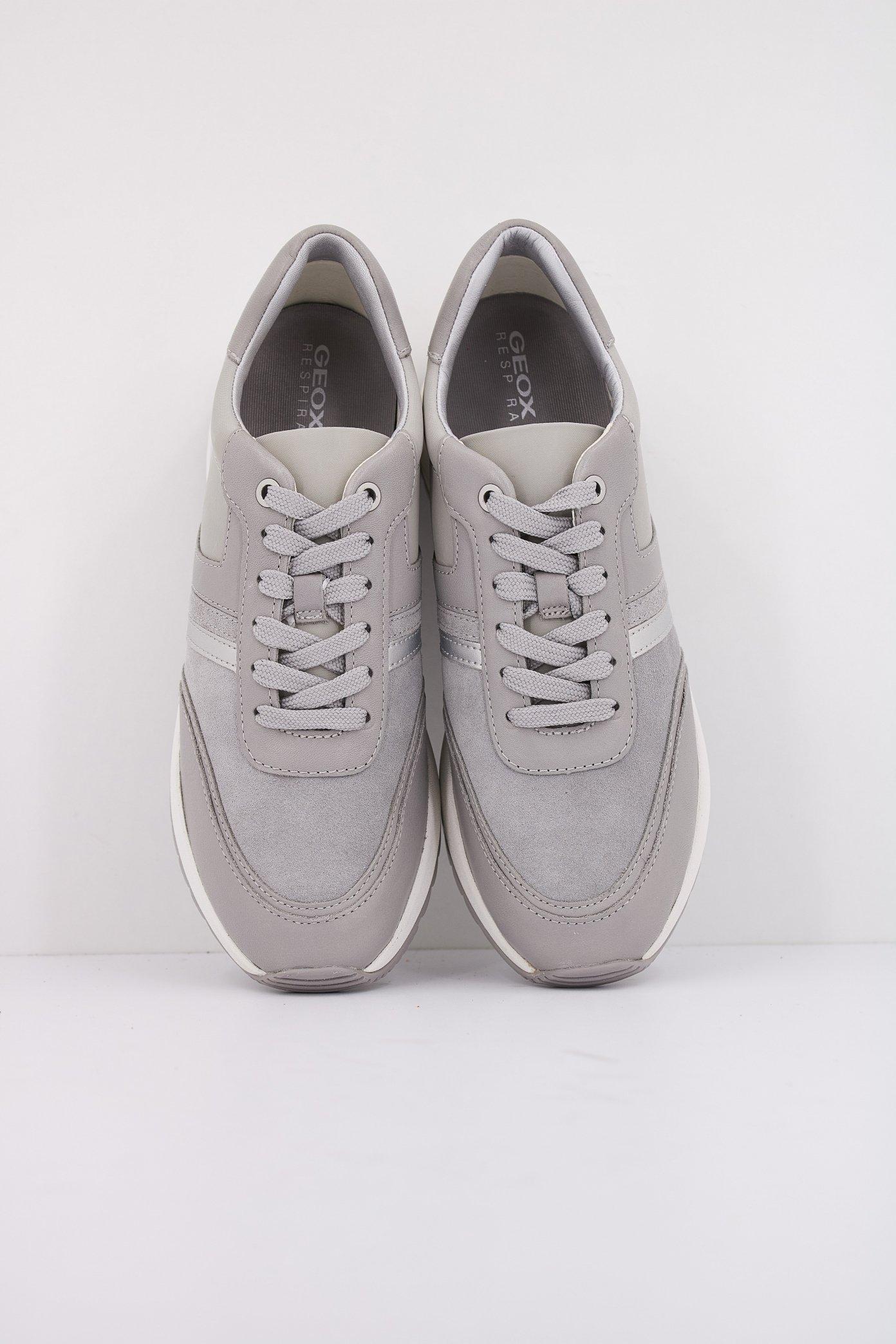 GEOX D DESYA en color GRIS  (3)