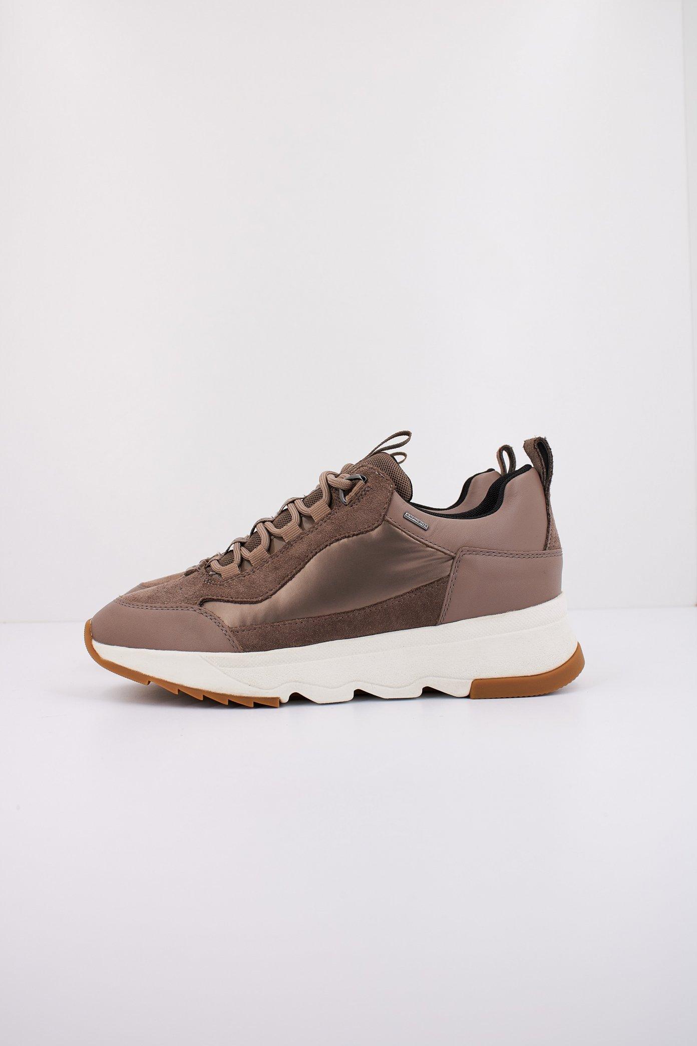 GEOX D FALENA B ABX en color MARRON  (1)