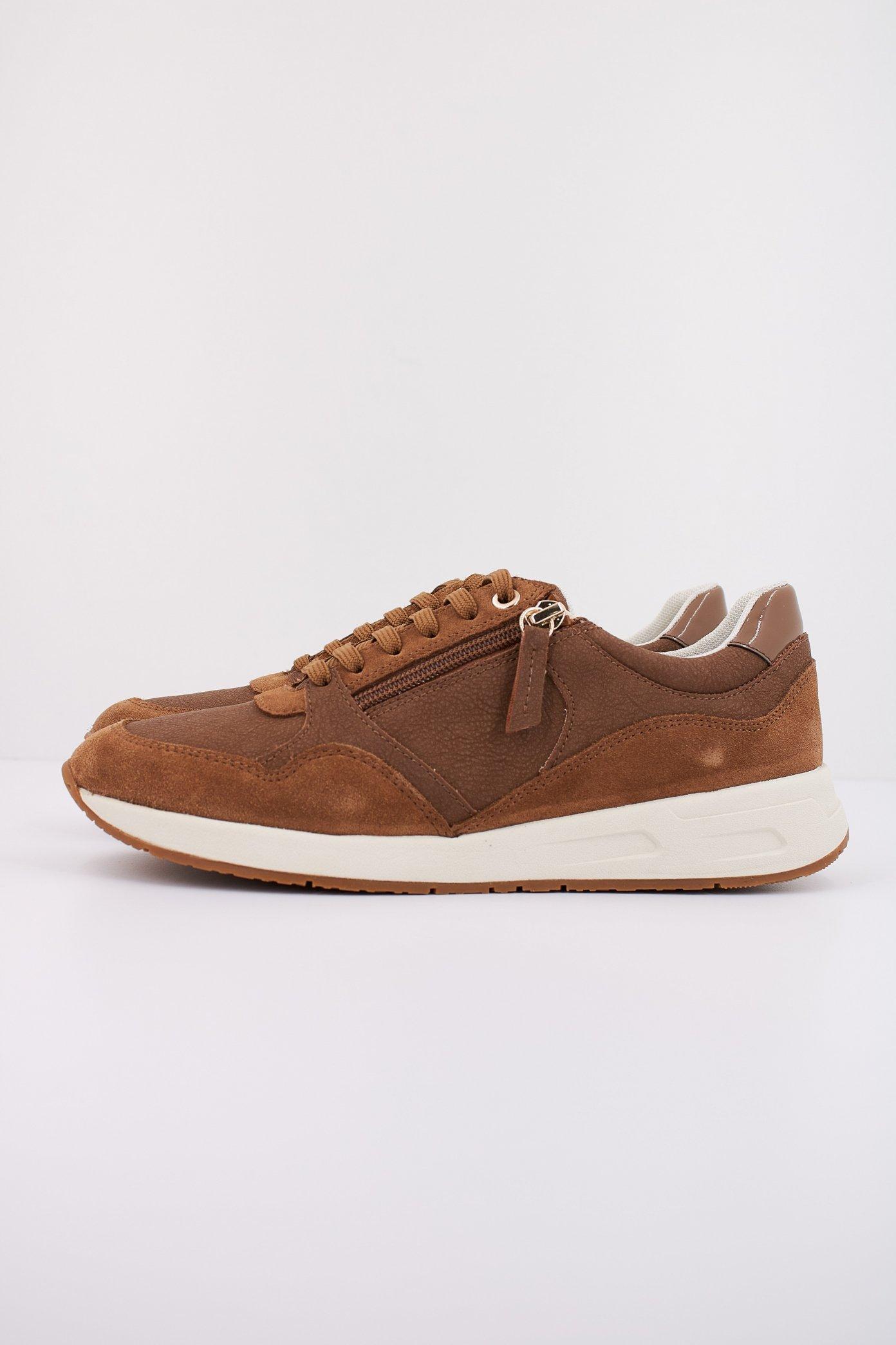 GEOX D BULMYA en color MARRON  (1)