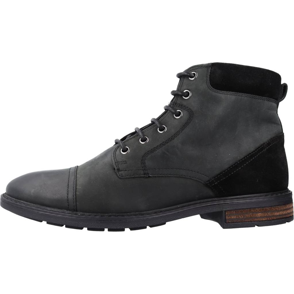 GEOX  U VIGGIANO en color NEGRO  (2)