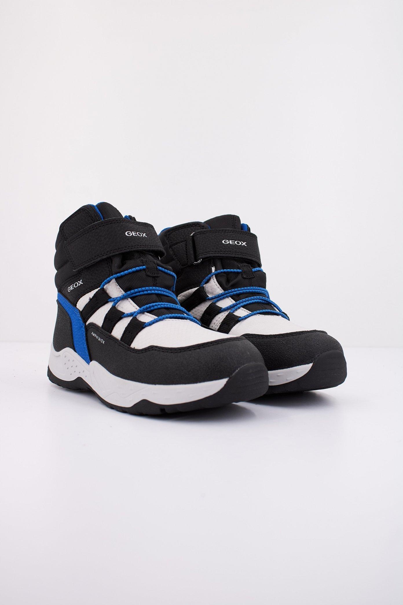 GEOX J SENTIERO BOY B ABX en color NEGRO  (2)