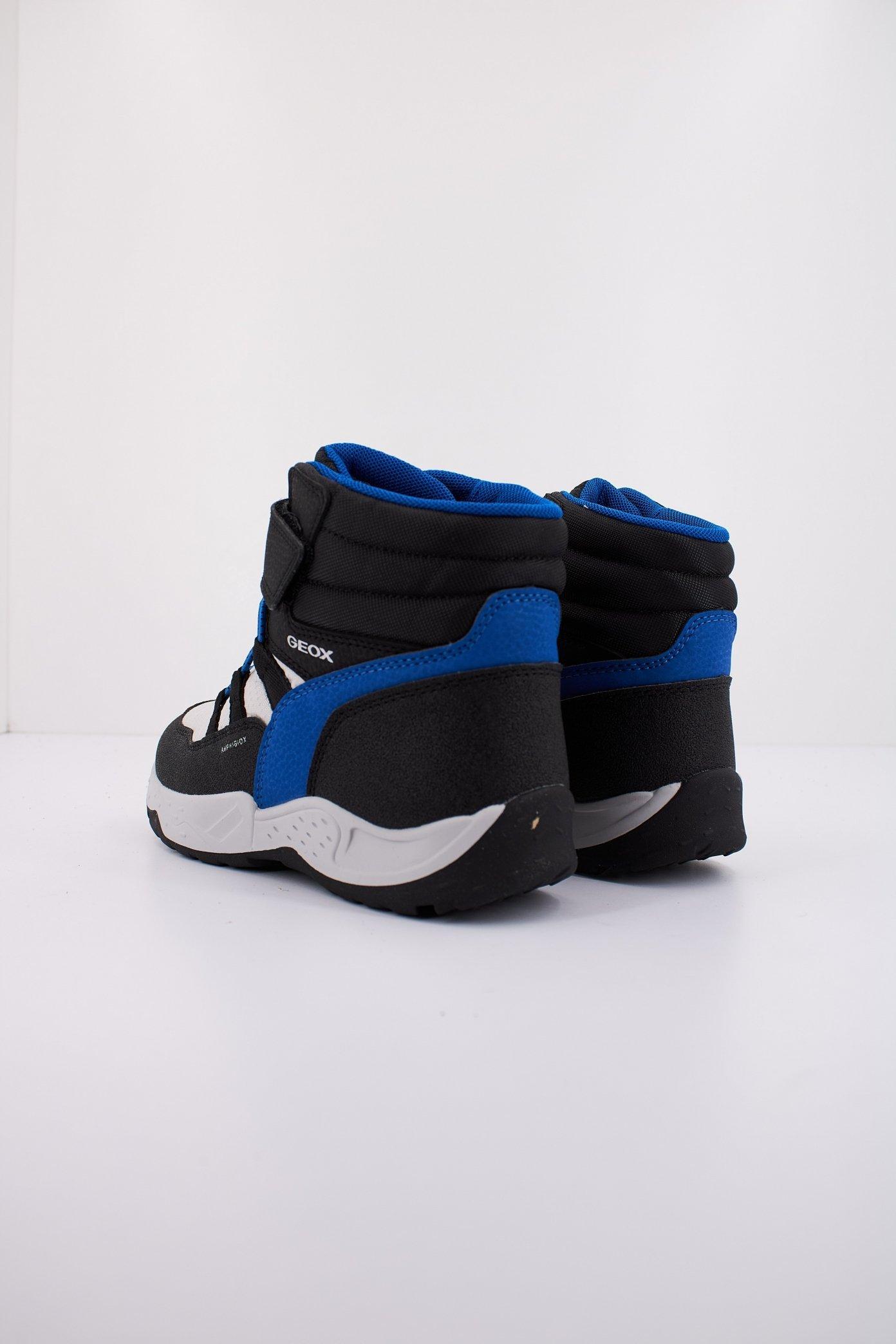 GEOX J SENTIERO BOY B ABX en color NEGRO  (4)
