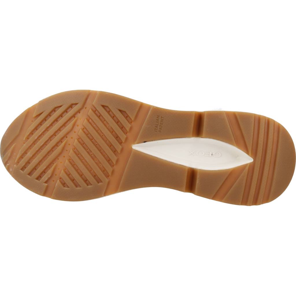 GEOX D BACKSIE B ABX A en color MARRON CLARO  (6)