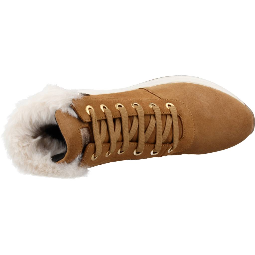 GEOX D BACKSIE B ABX A en color MARRON CLARO  (7)