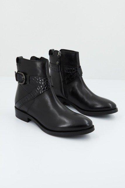 GEOX DONNA BROGUE en color NEGRO  (1)