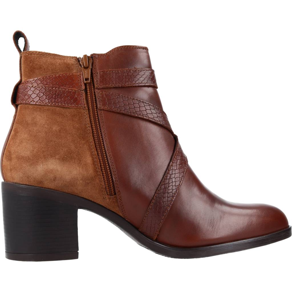 GEOX D NEW ASHEEL B en color MARRON  (4)