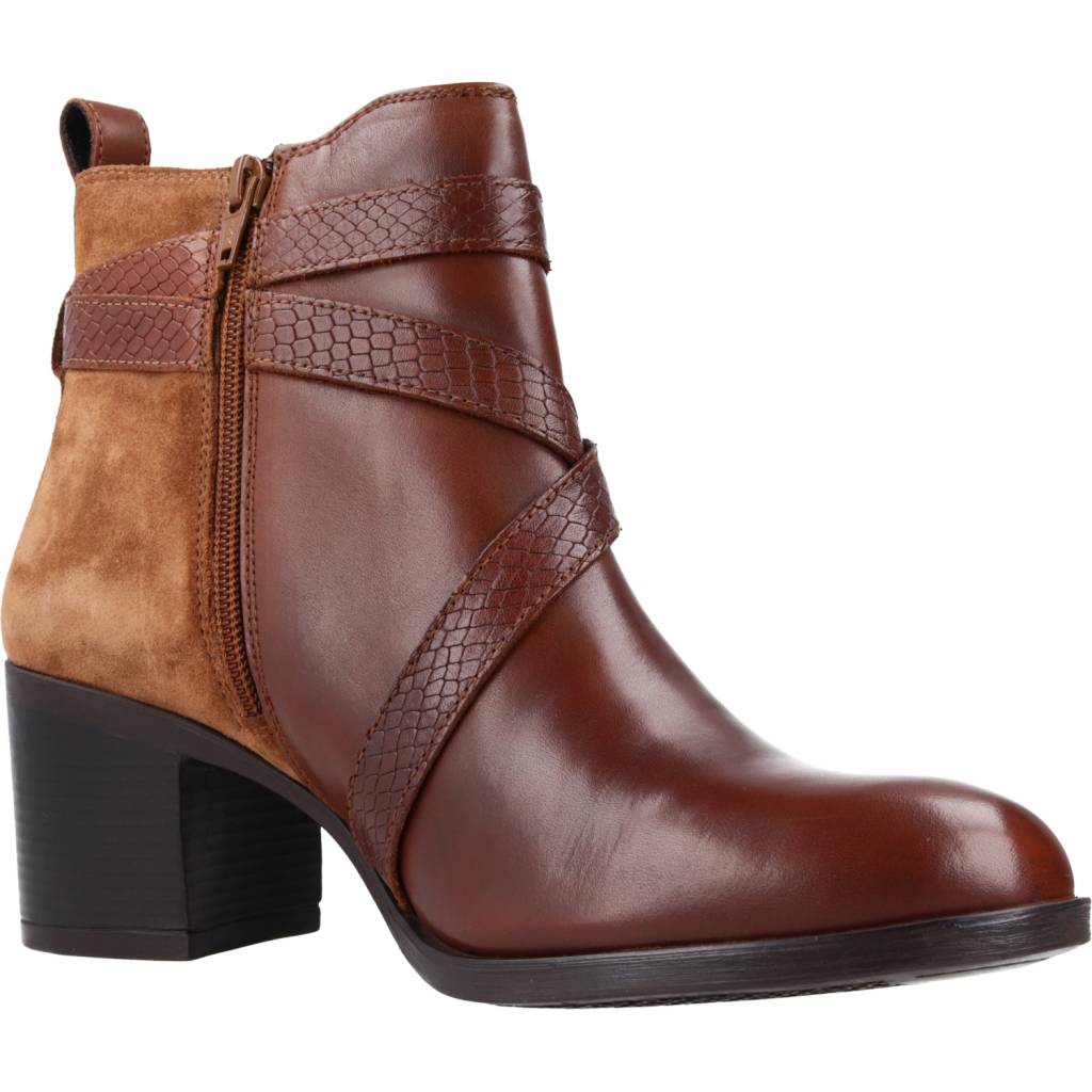 GEOX D NEW ASHEEL B en color MARRON  (5)