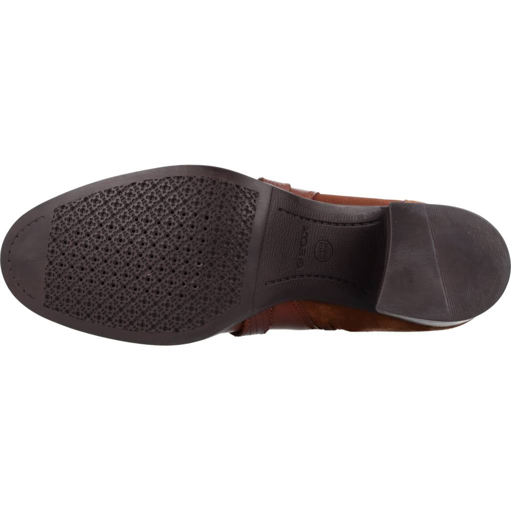 GEOX D NEW ASHEEL B en color MARRON  (6)