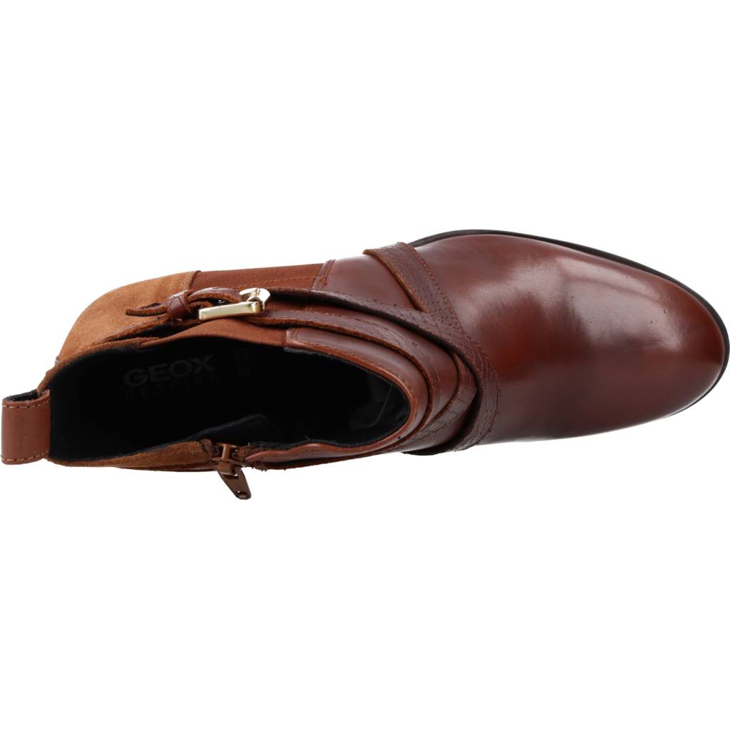 GEOX D NEW ASHEEL B en color MARRON  (7)