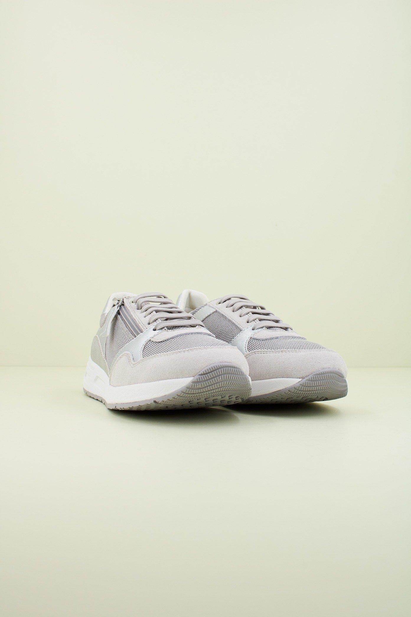 GEOX D BLUMYA B en color PLATA  (2)