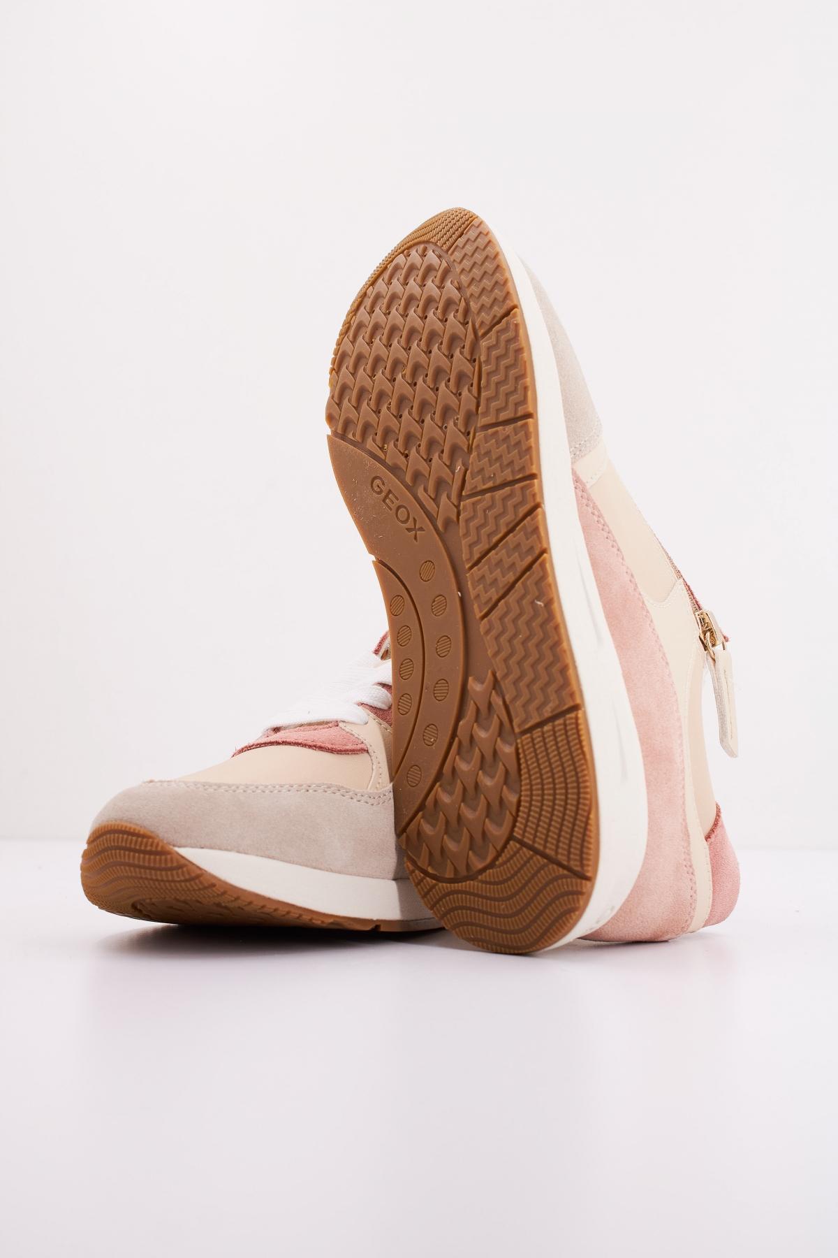 GEOX D BLUMYA B en color MARRON  (5)