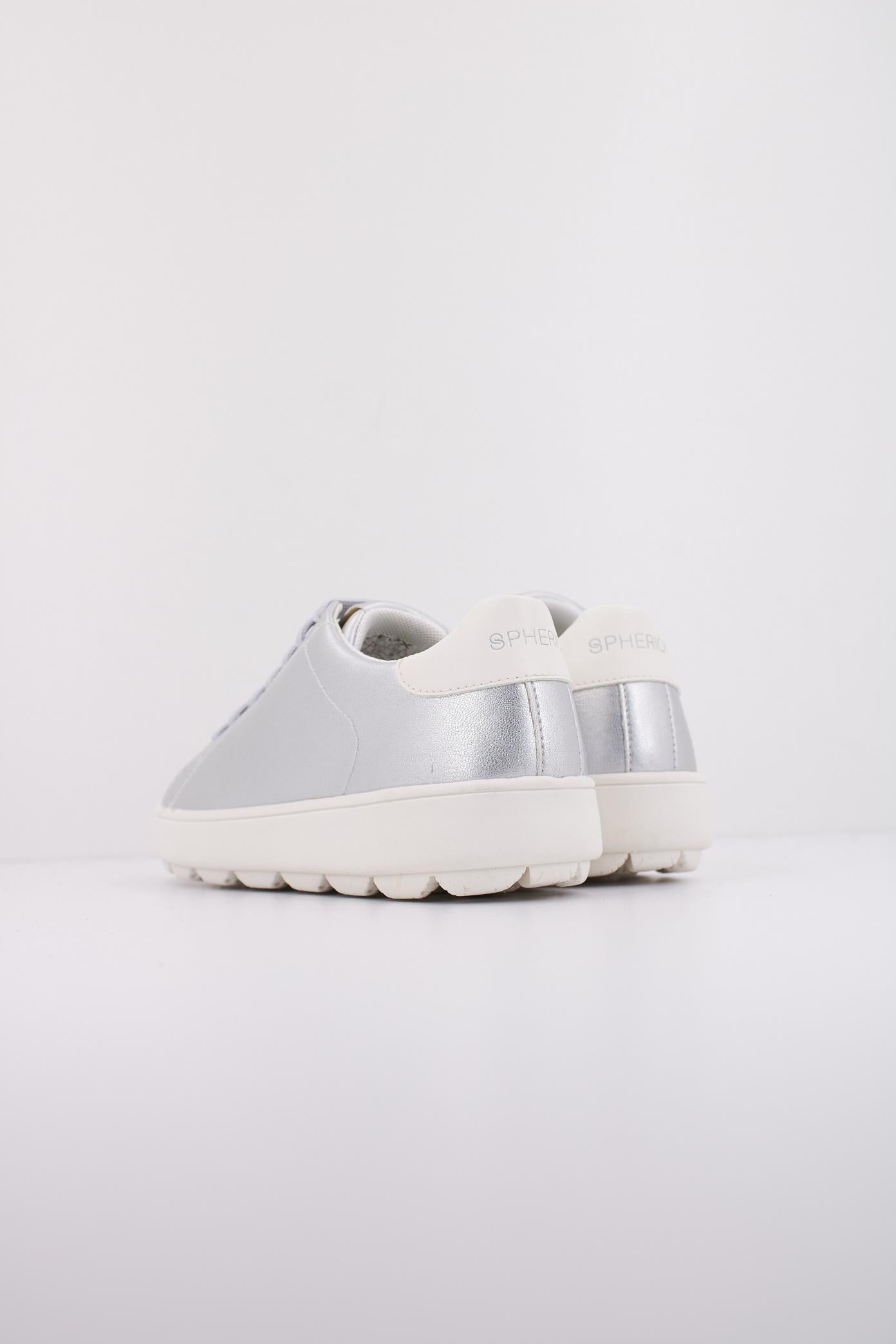 GEOX D SPHERICA ECUB- en color PLATA  (4)