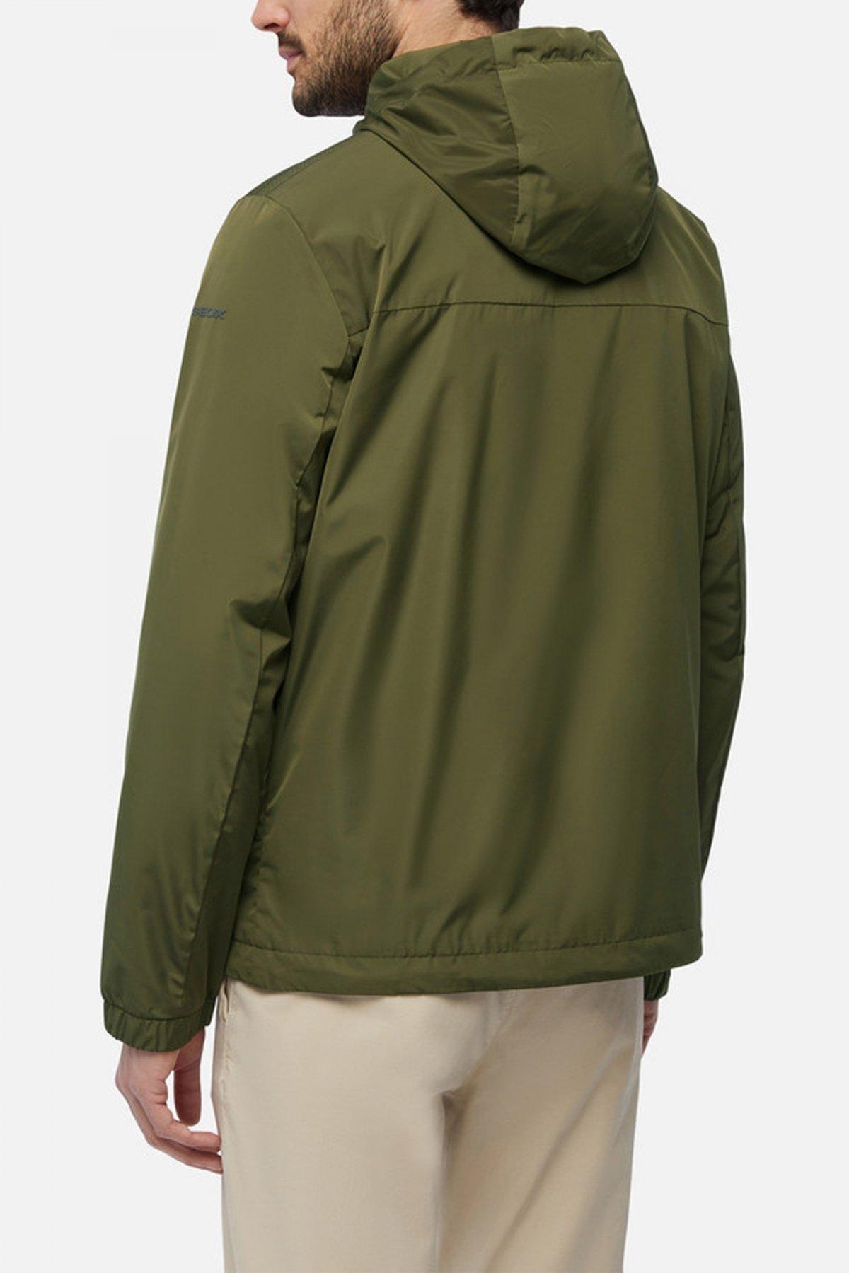 GEOX M LEITAN MID PARKA en color VERDE  (3)