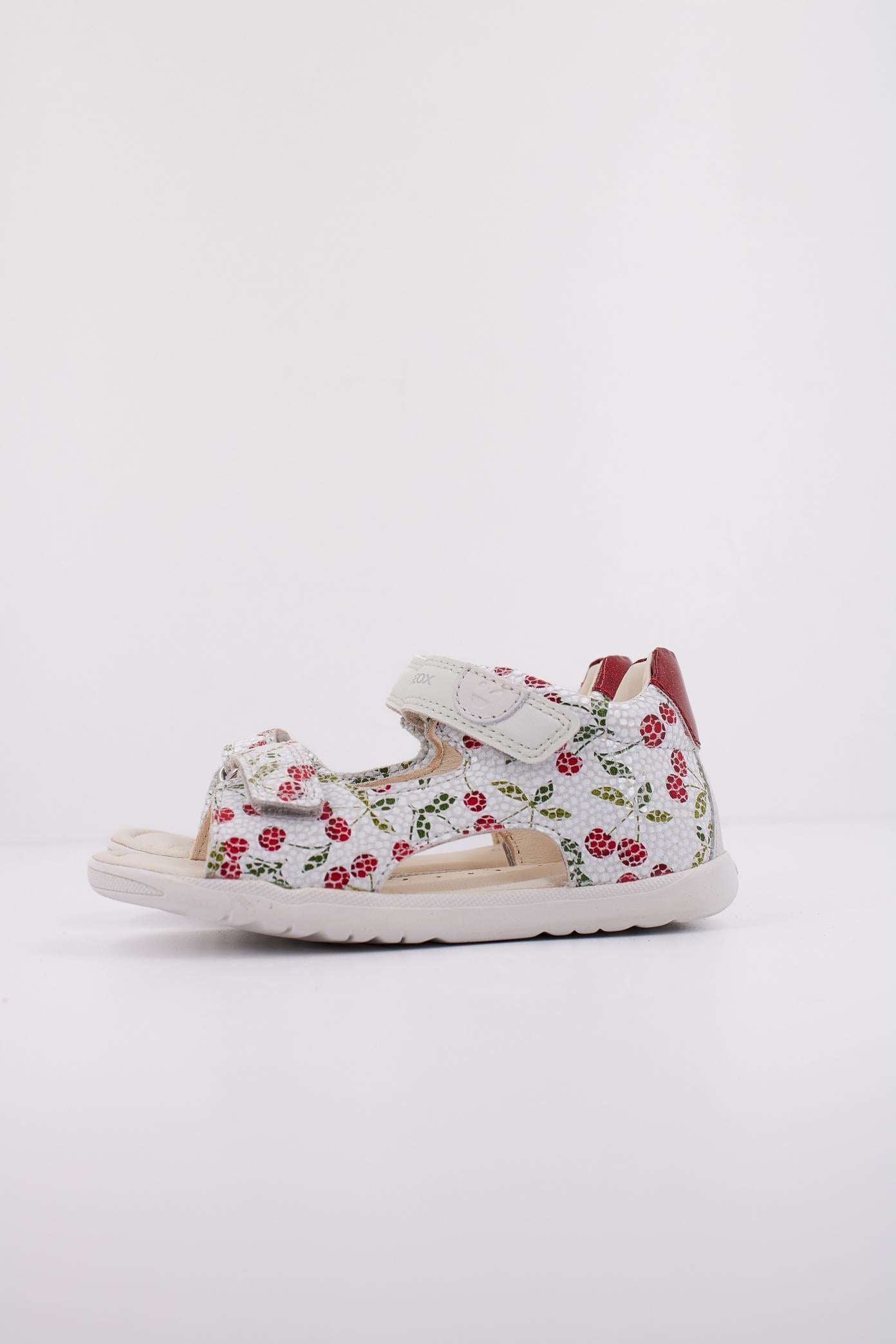 GEOX B SANDAL MACCHIA GIR en color BLANCO  (1)