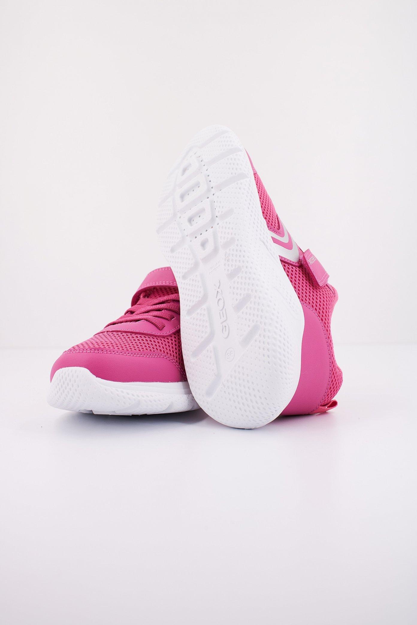 GEOX J SPRINTYE GIRL en color ROSA  (5)