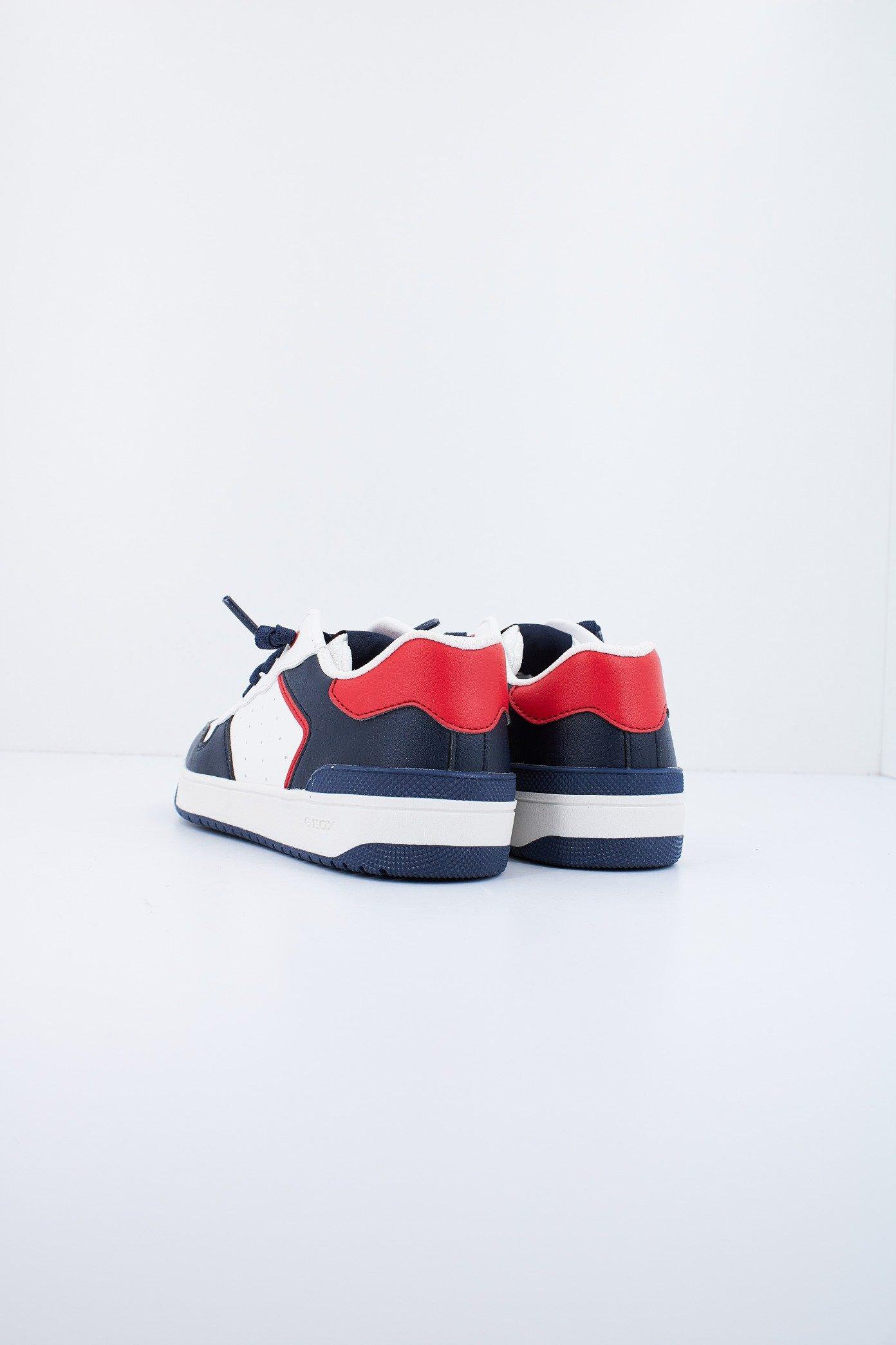 GEOX J WASHIBA BOY en color BLANCO  (3)