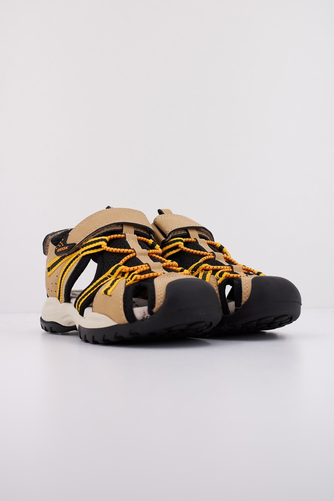 GEOX J BOREALIS B. B en color MARRON CLARO  (2)