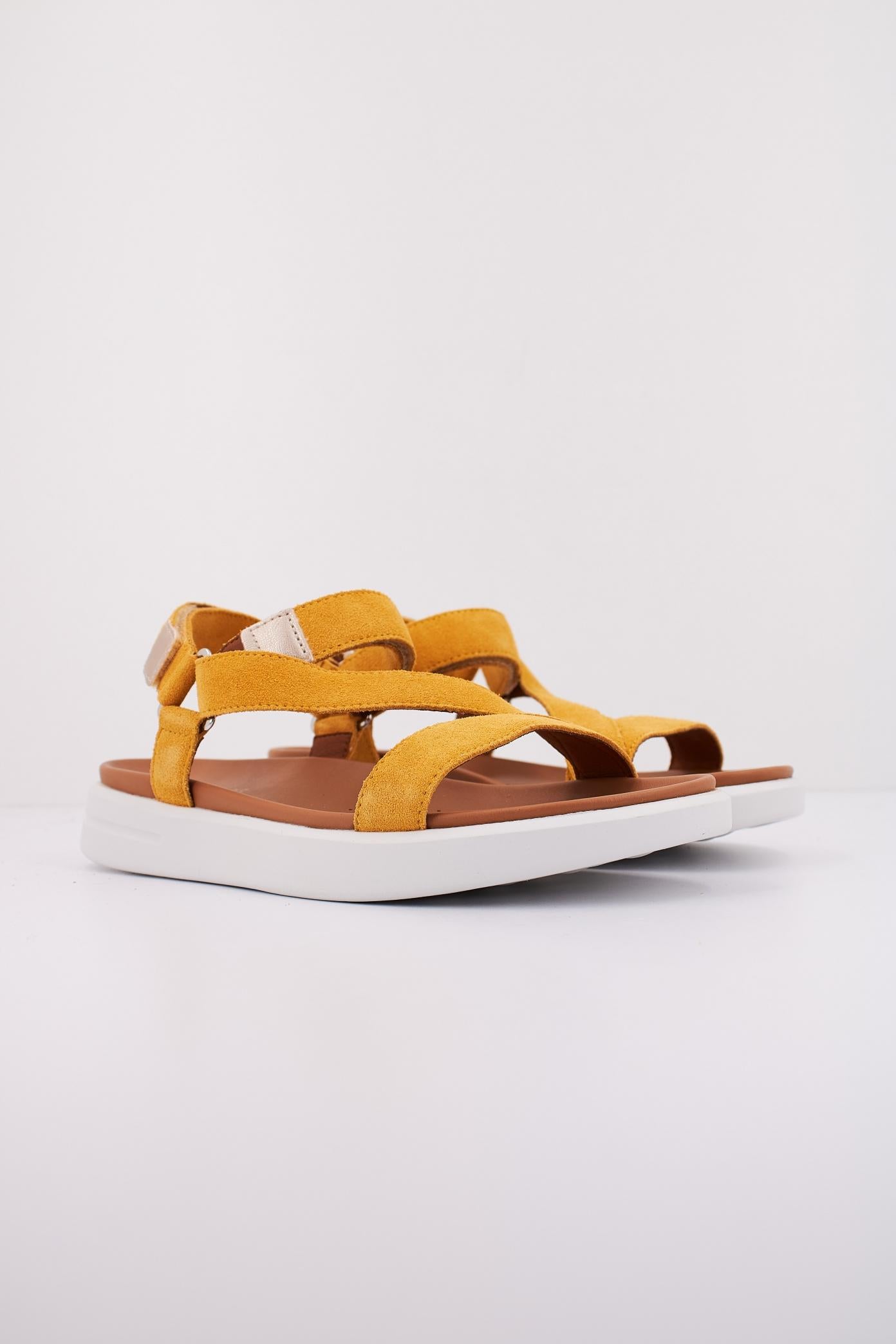 GEOX D XAND S en color AMARILLO  (2)