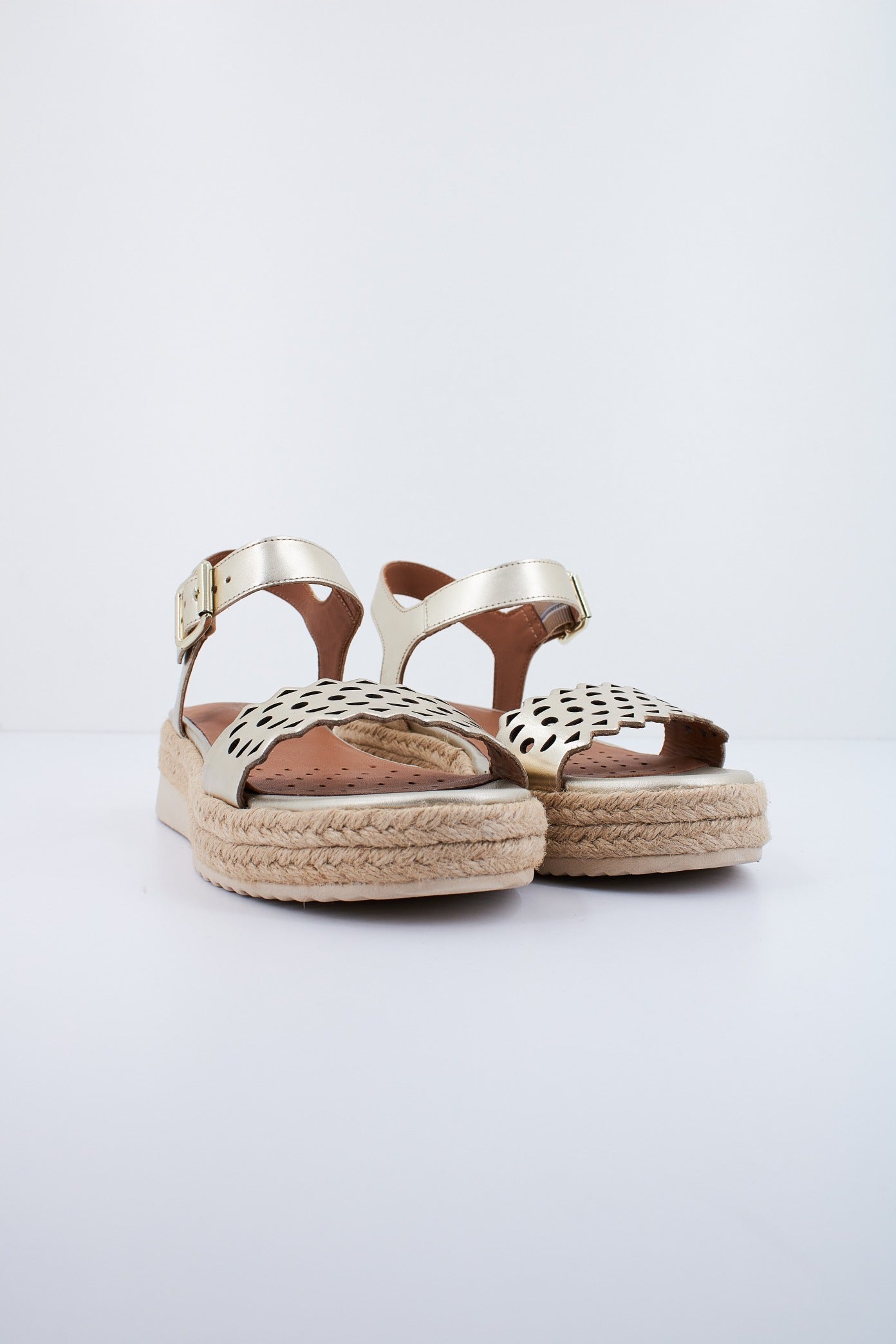 GEOX D EOLIE A en color ORO  (2)