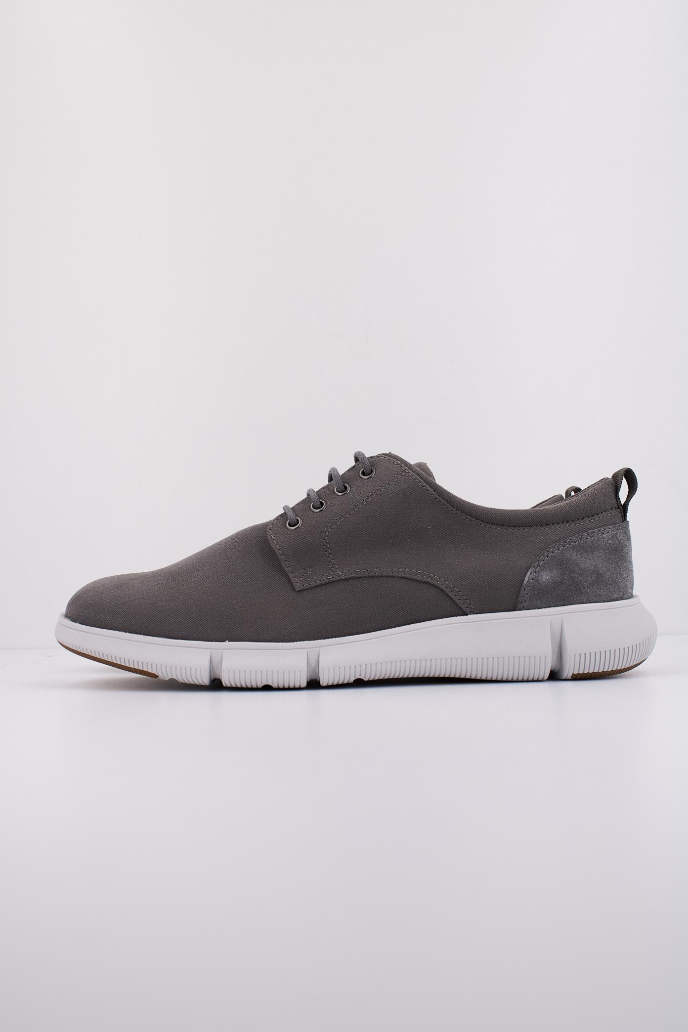 GEOX U ADACTER F A en color GRIS  (1)