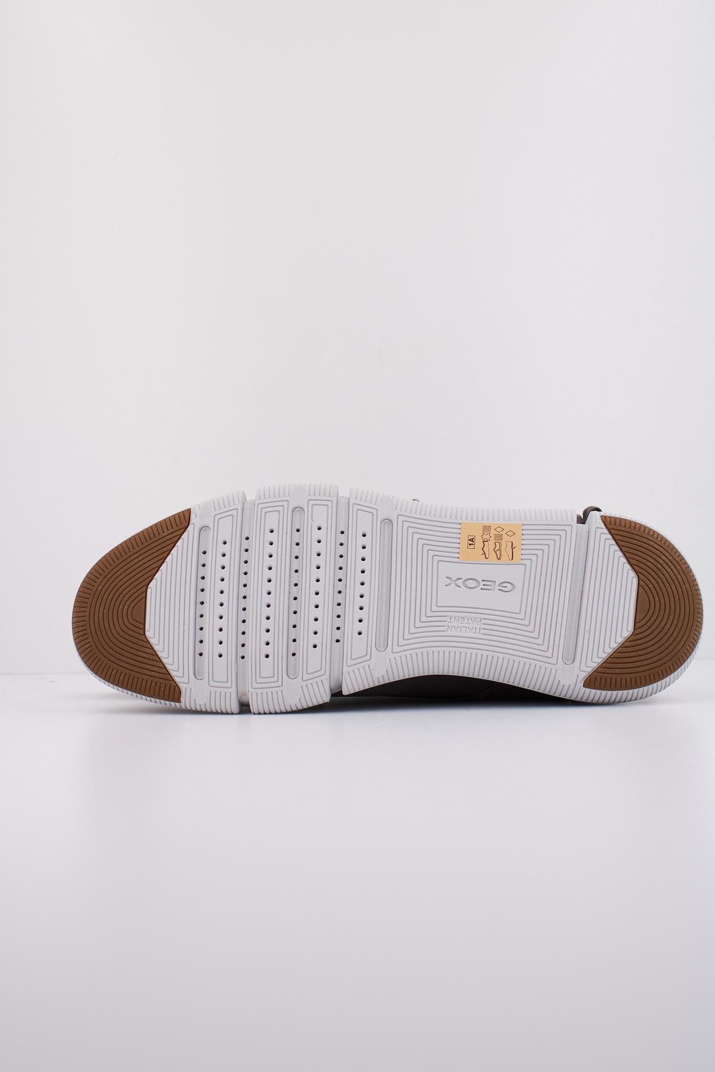GEOX U ADACTER F A en color GRIS  (5)