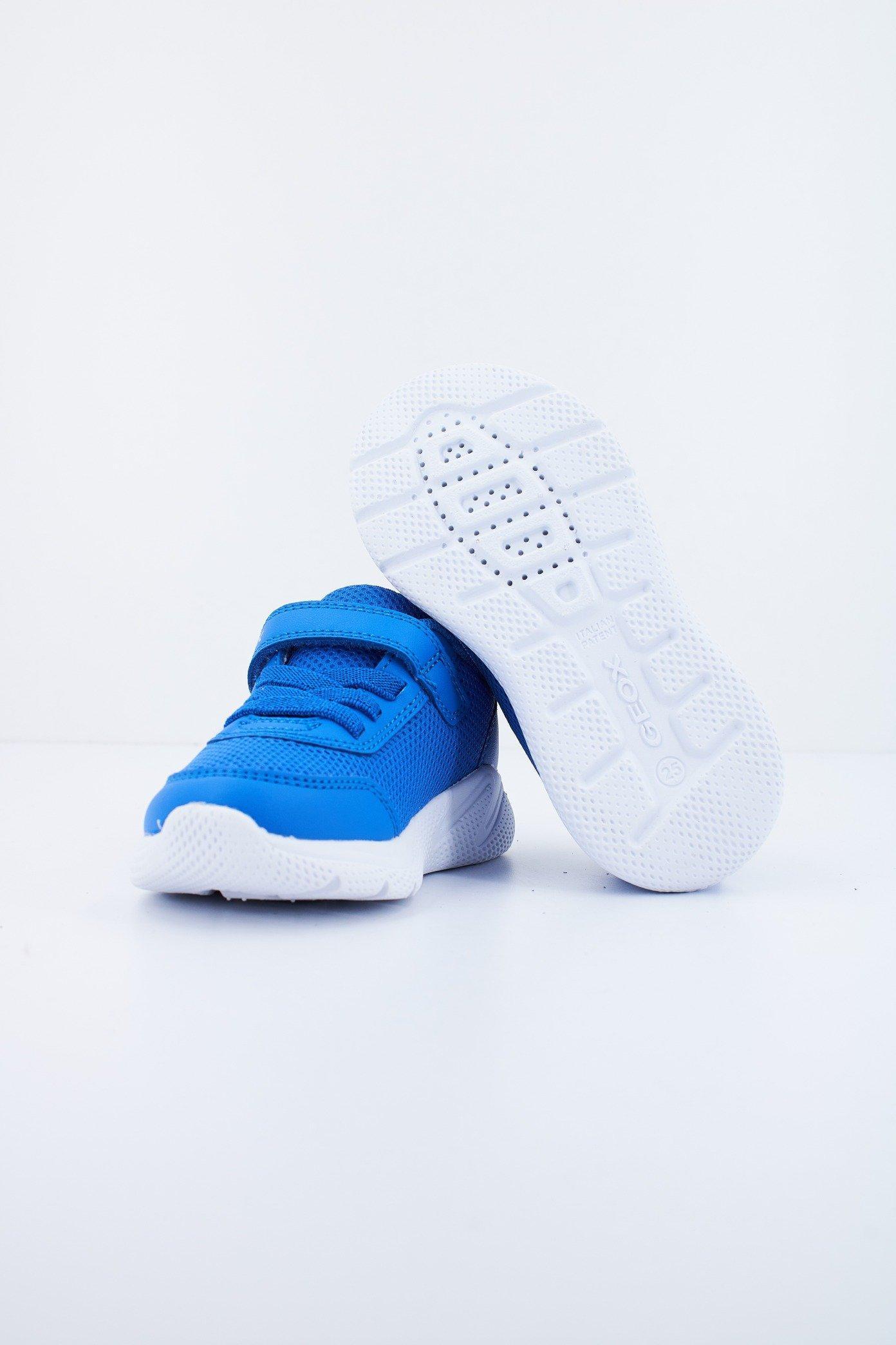 GEOX  B SPRINTYE BOY  en color AZUL  (4)