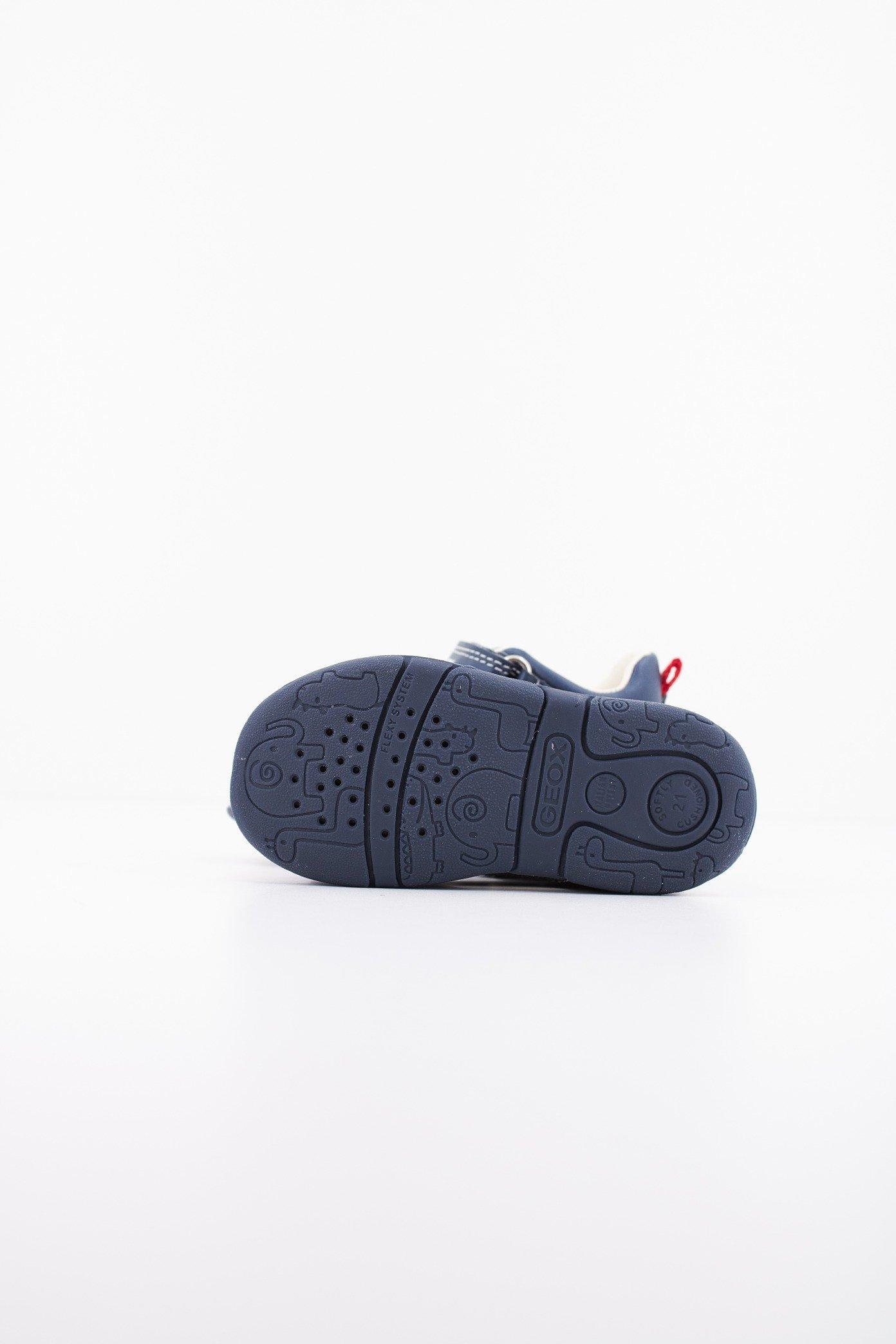 GEOX B SANDAL TAPUZ BOY en color AZUL  (4)